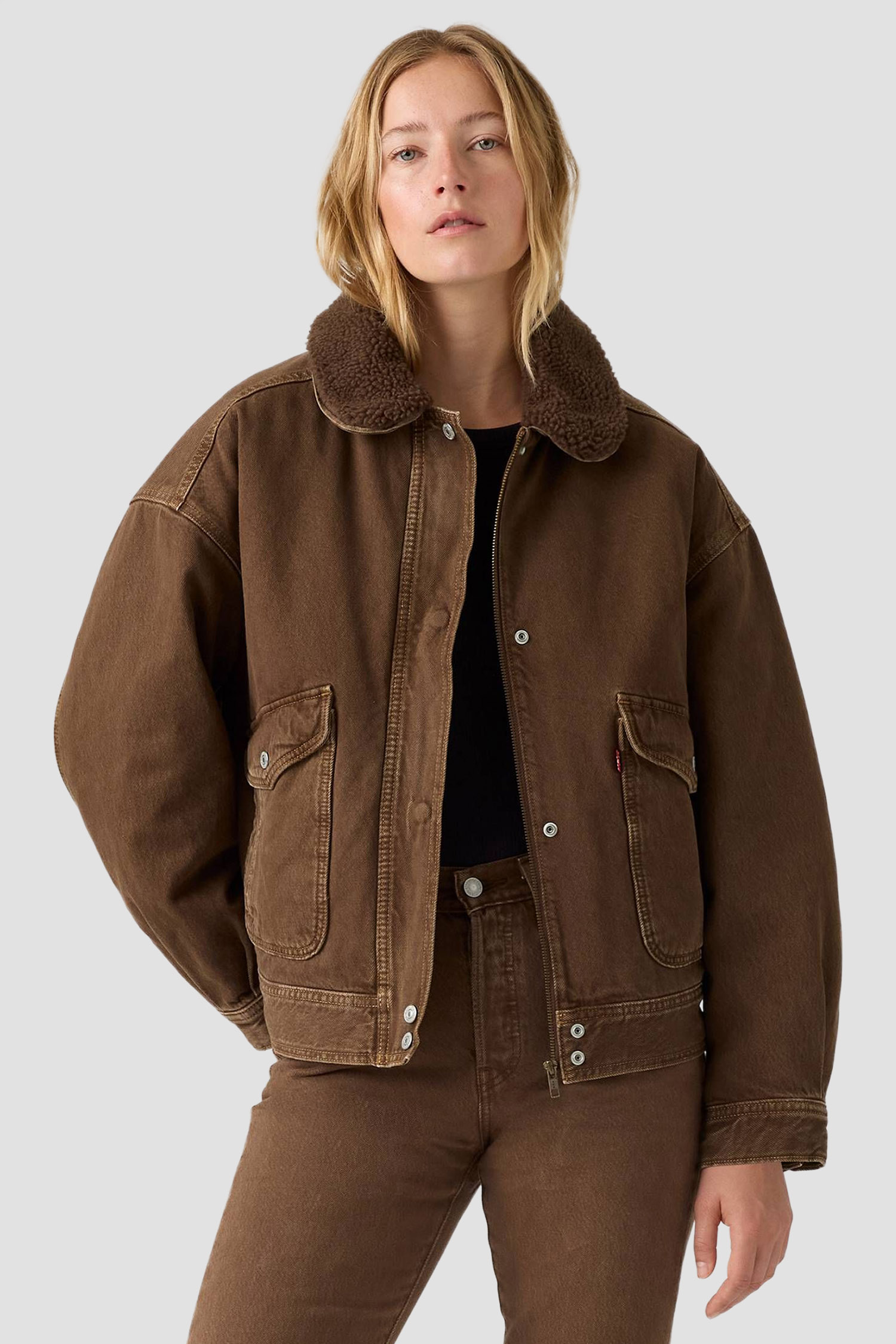 Женская коричневая джинсовая куртка 4