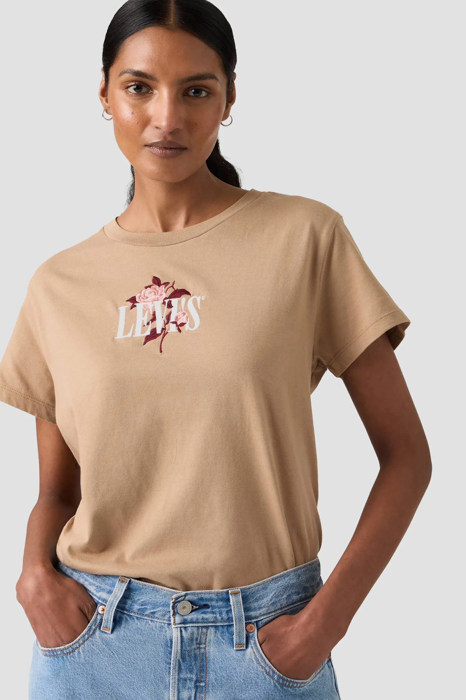 Женская бежевая футболка 6