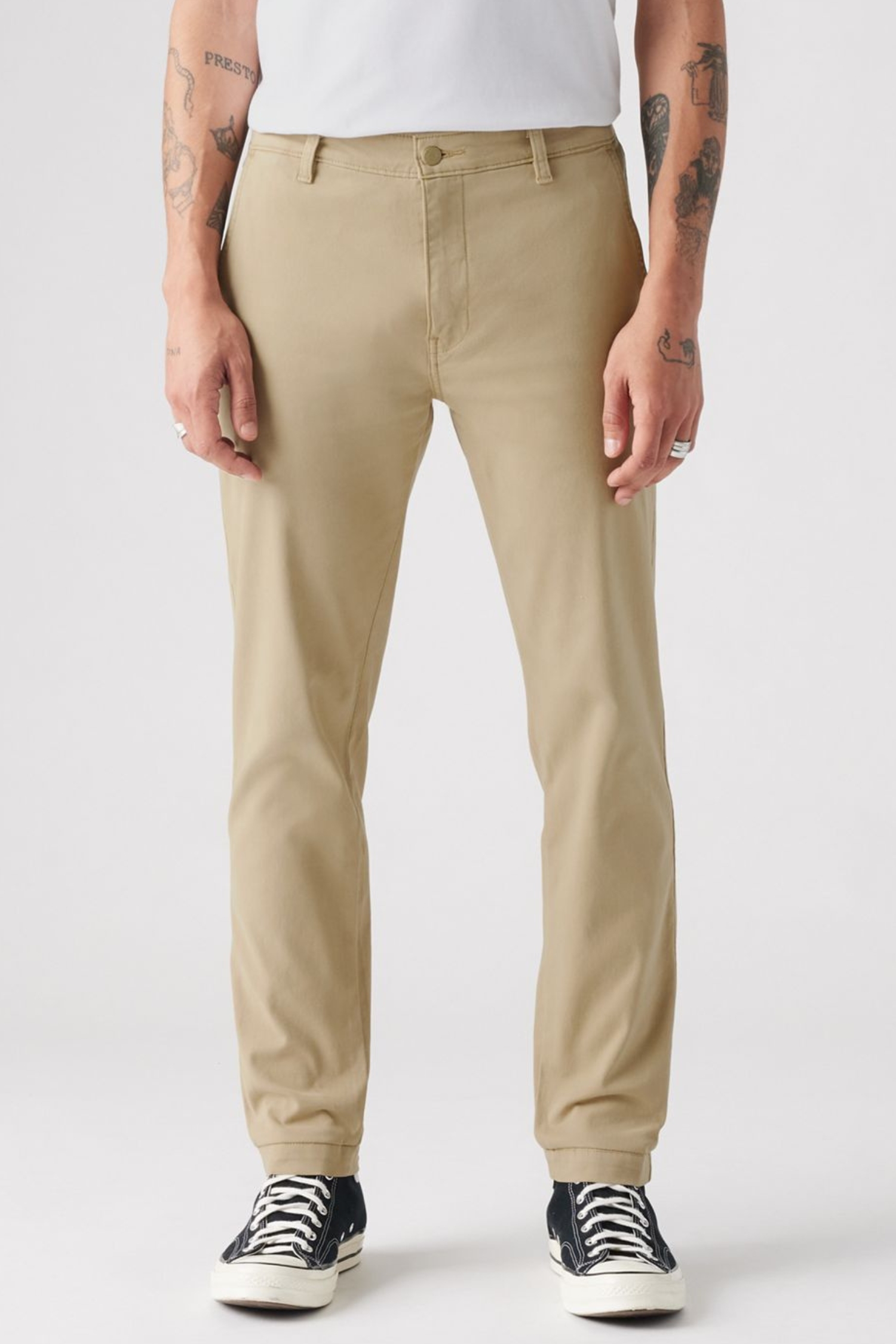 Мужские бежевые чиносыLevi's Мужские бежевые чиносы 1