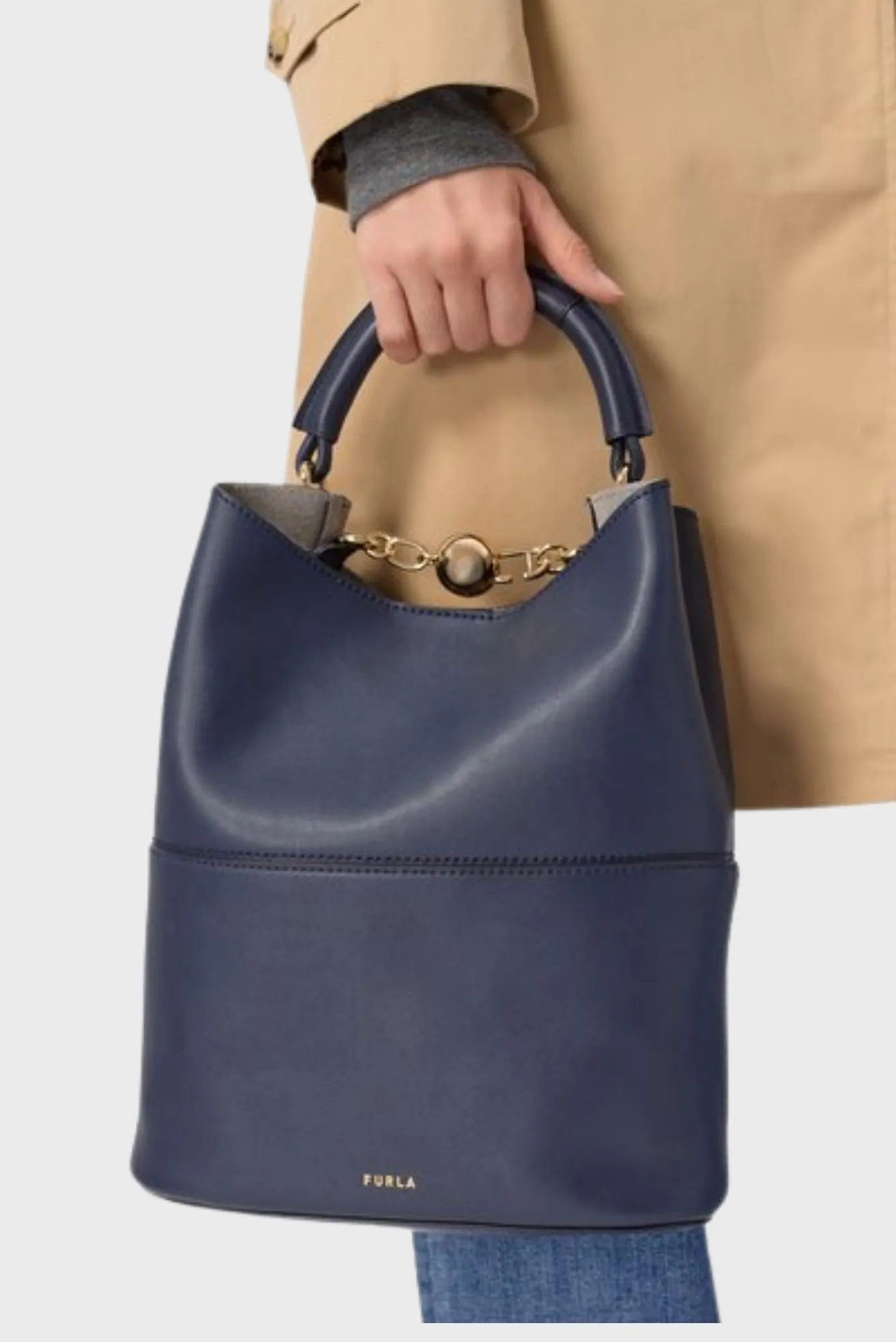 FURLA SFERA S BUCKET BAG 26 3