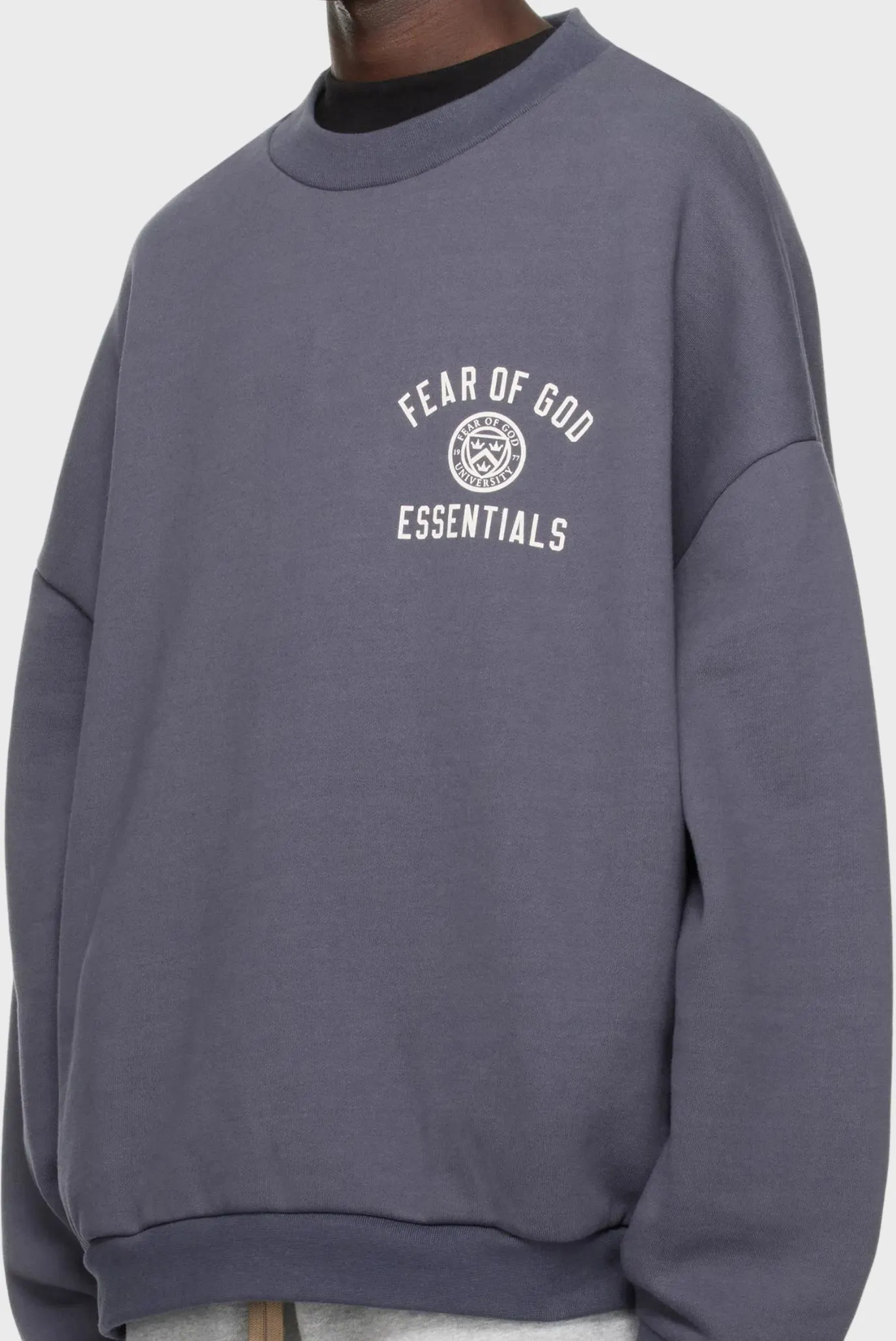 Fear of God Essentials Fleece Crewneck Marine 2