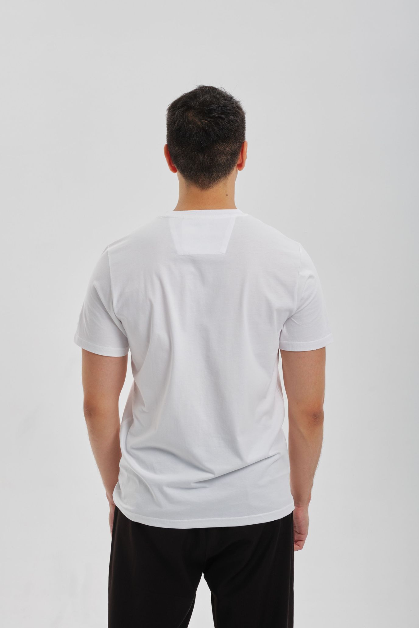 Белая футболка ARGYMAQTAR (Унисекс) 6