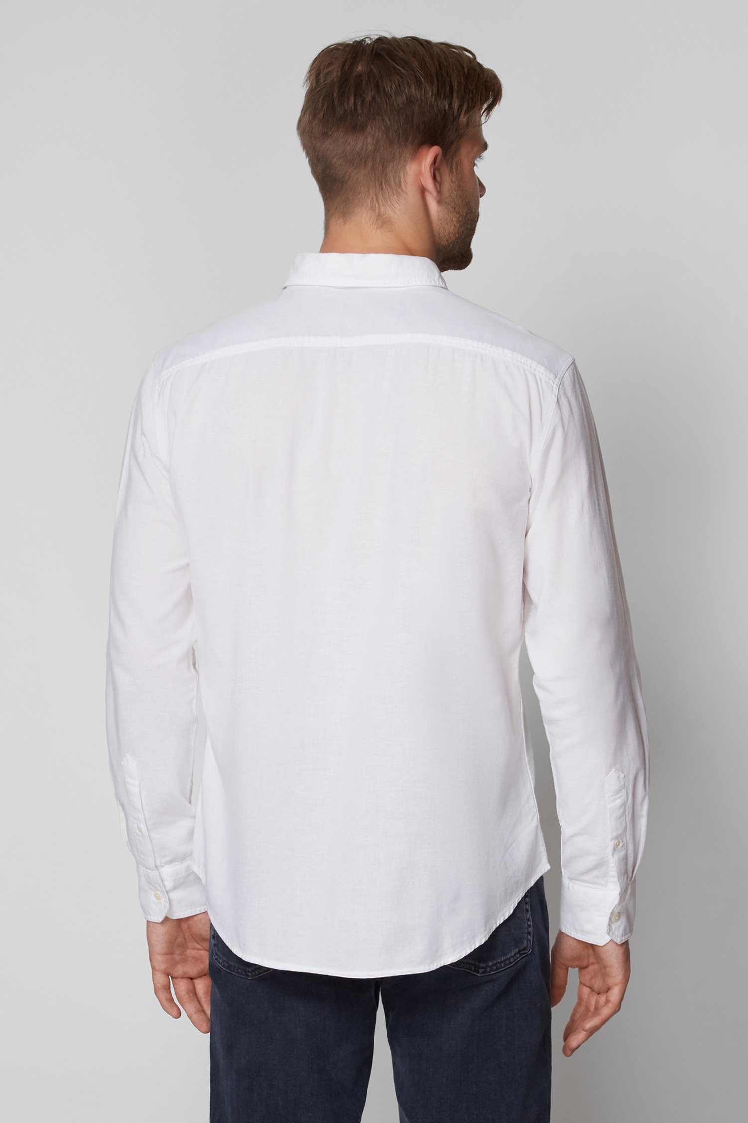 Мужская белая рубашка 3