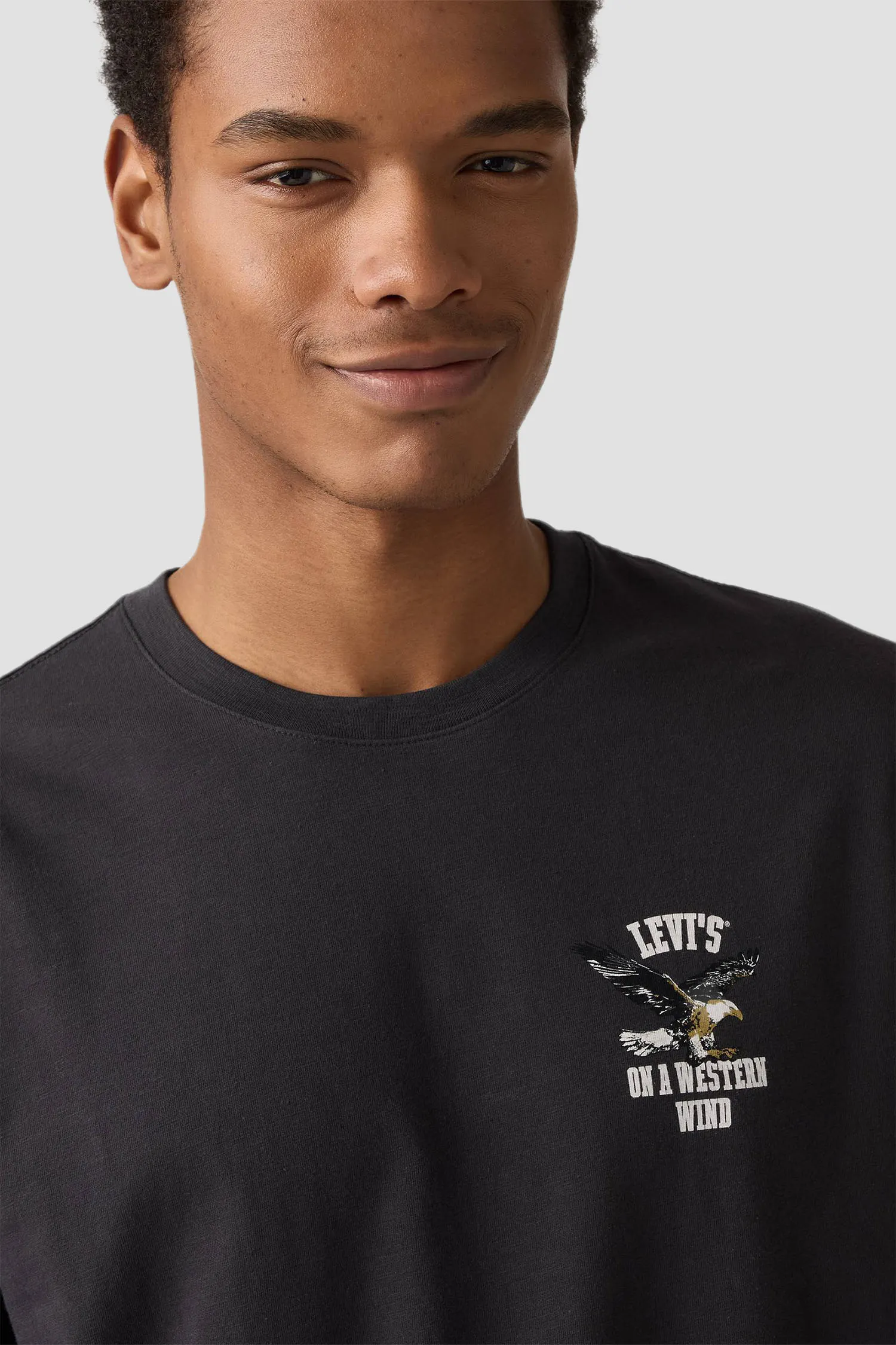 Мужская черная футболка 5