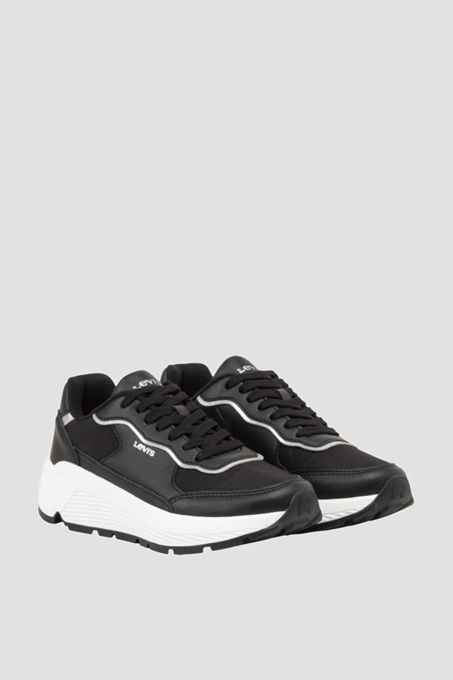 Женские черные кроссовки 2