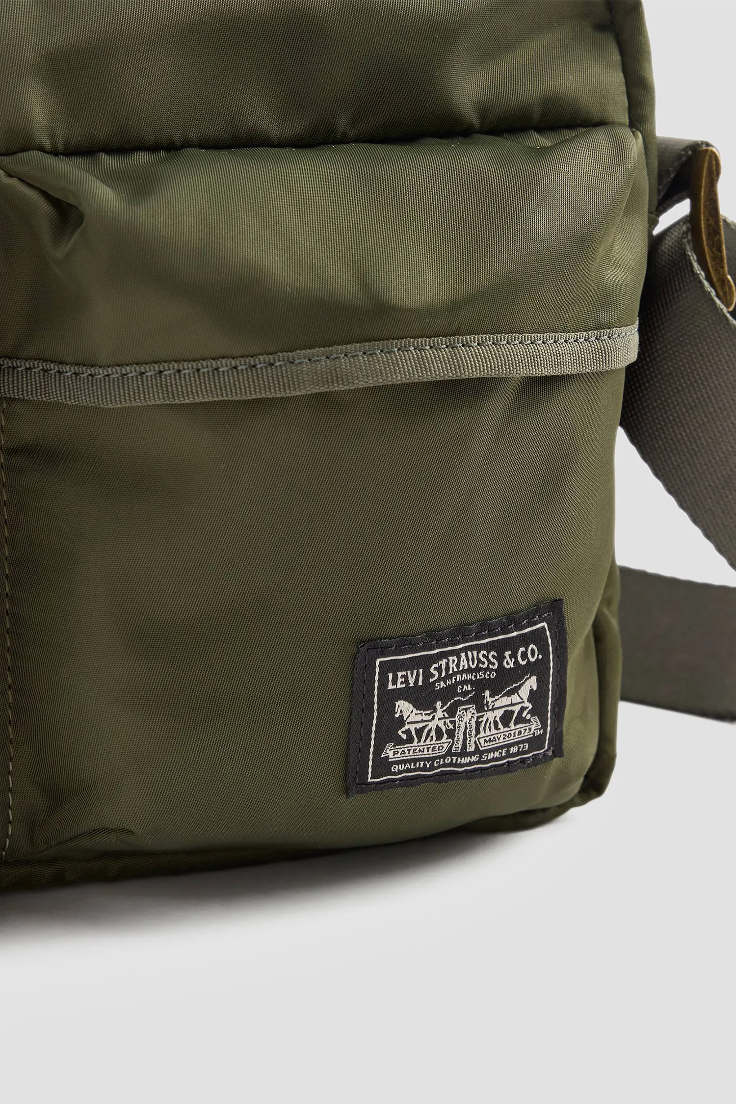 Мужская оливковая сумка 4