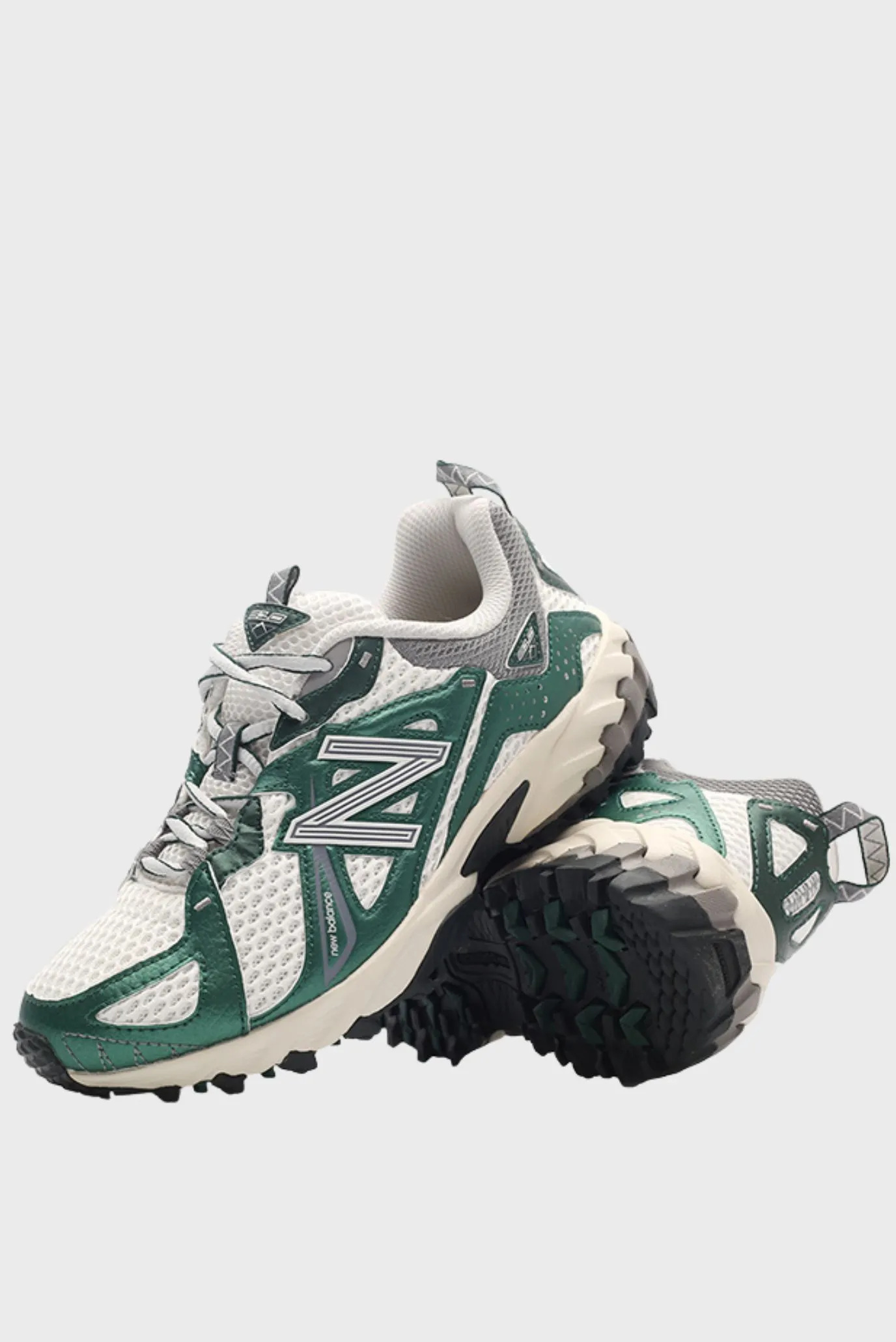 New Balance 610 Nightwatch Green 2