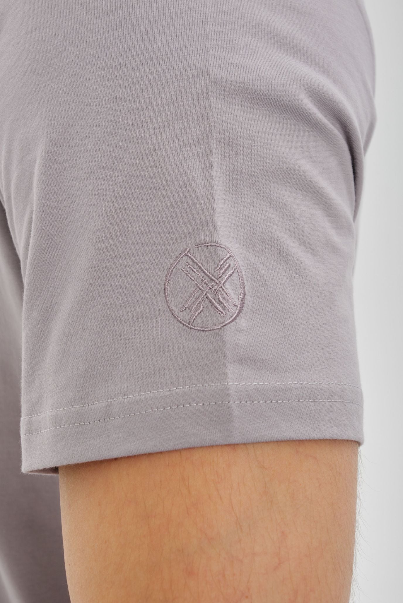 Серая футболка SHANYRAQ (Унисекс) 9