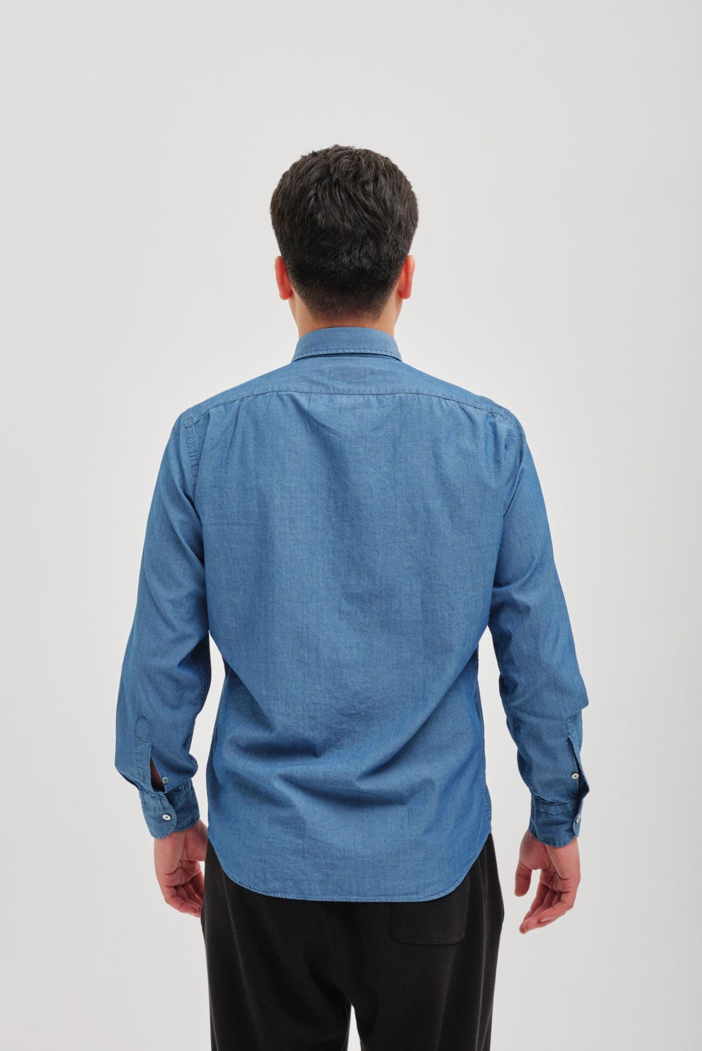 Мужская голубая рубашка 3