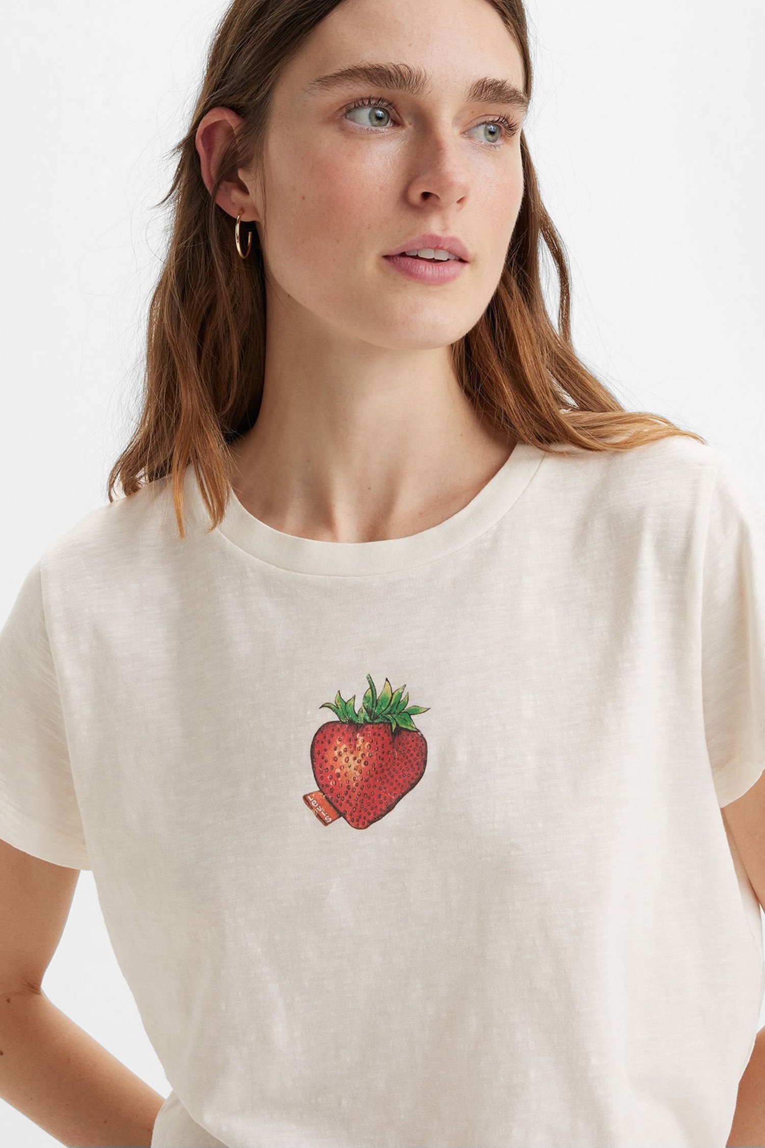 Женская белая футболка 5