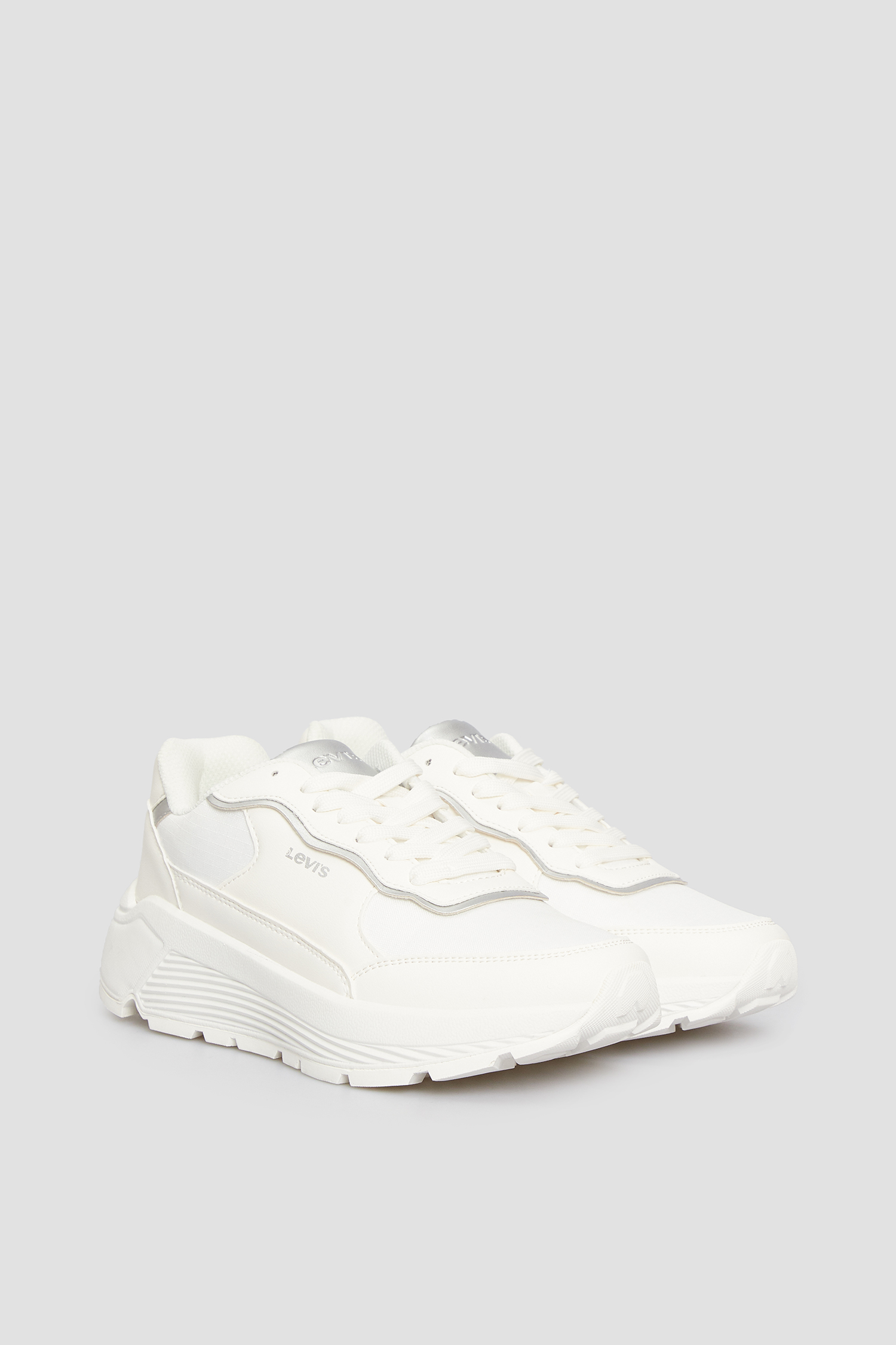 Женские белые кроссовки 2