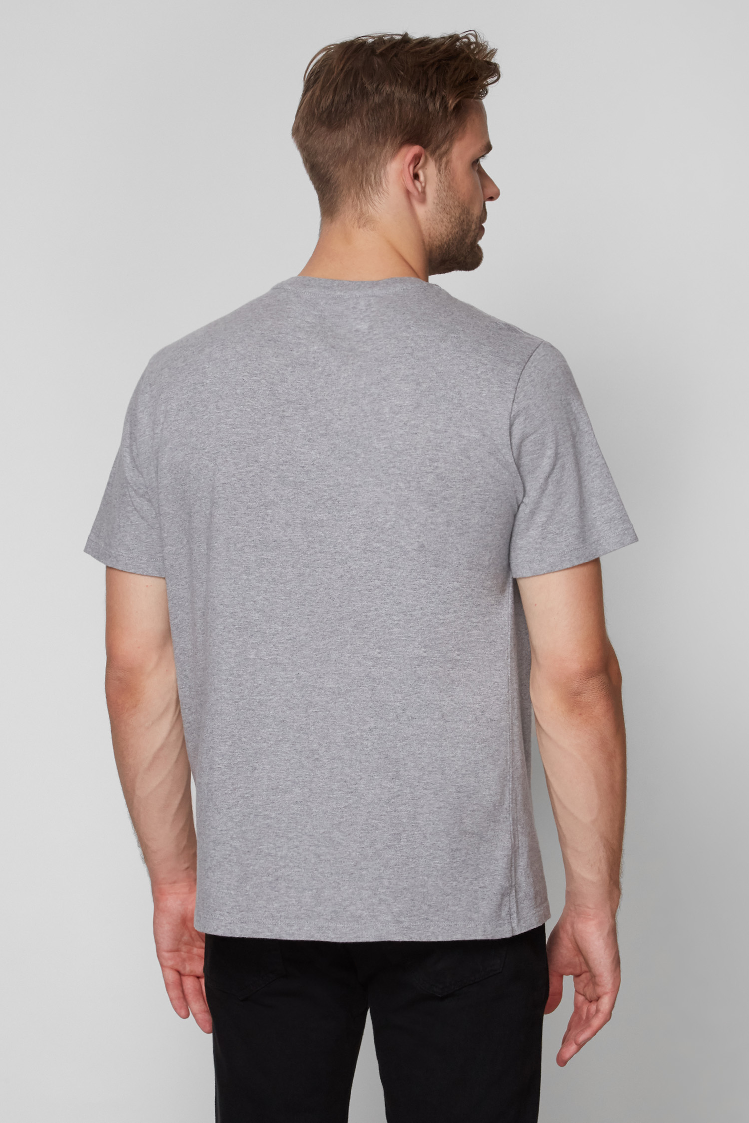 Мужская серая футболка 3