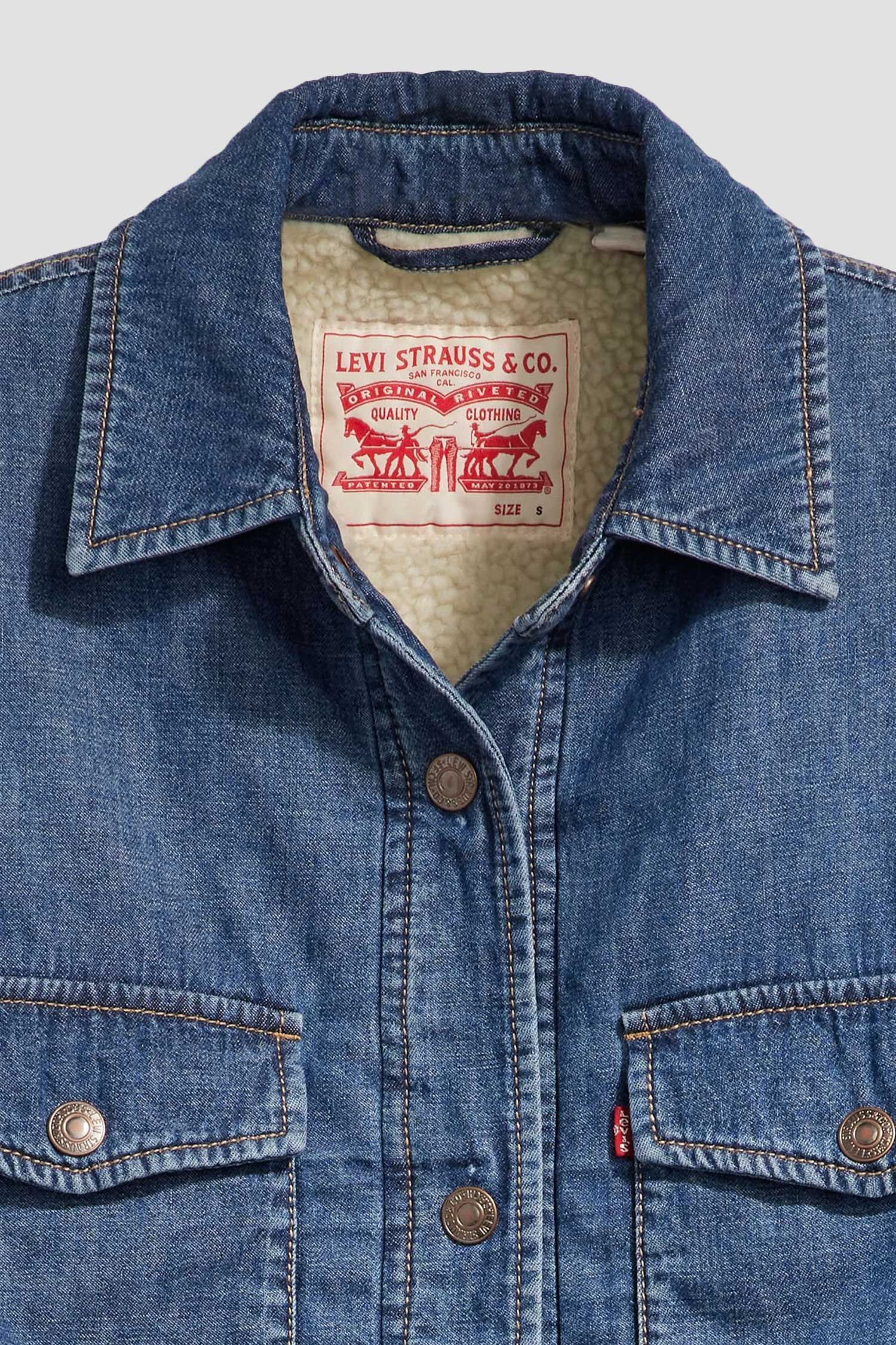 Женская синяя джинсовая куртка 4