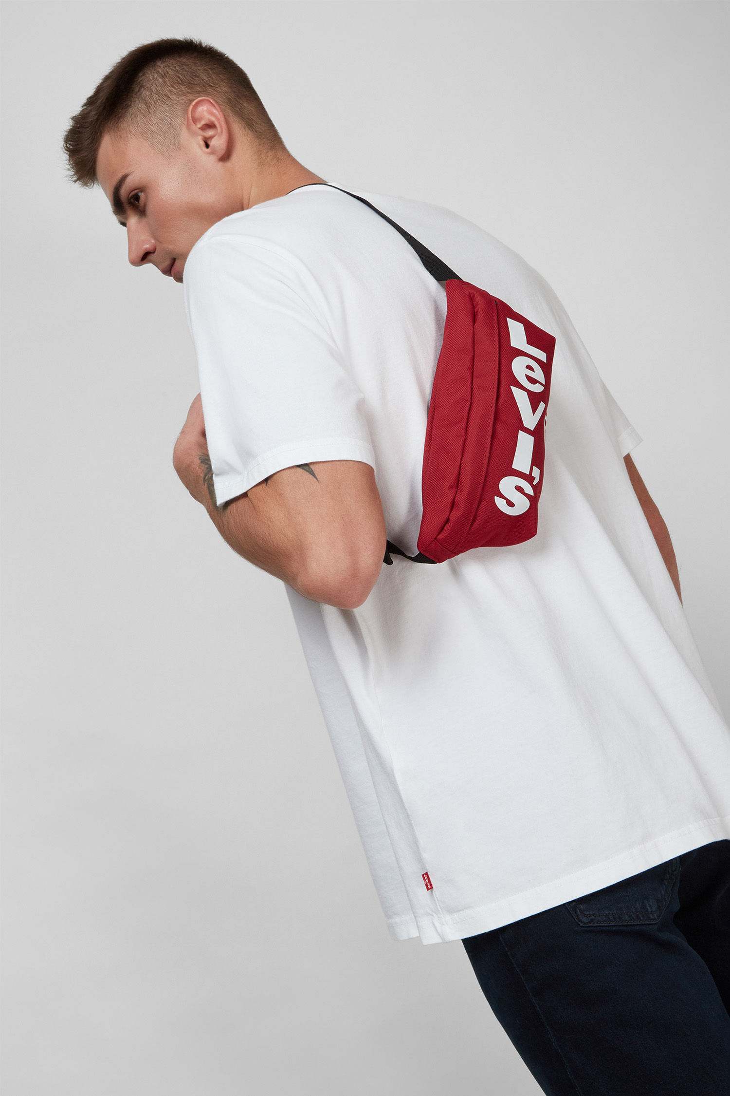 Мужская красная поясная сумка 5