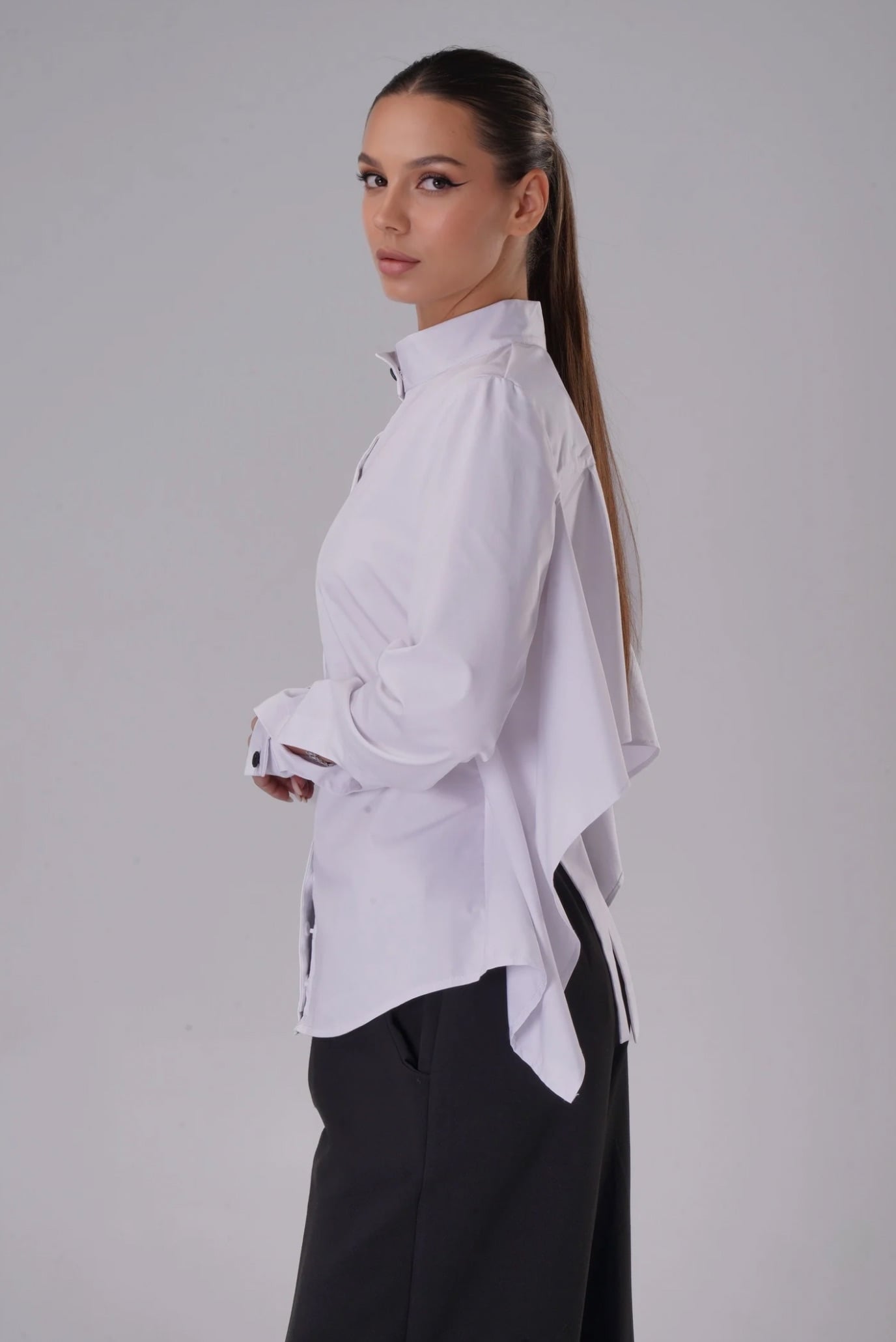 Женская белая рубашка 3
