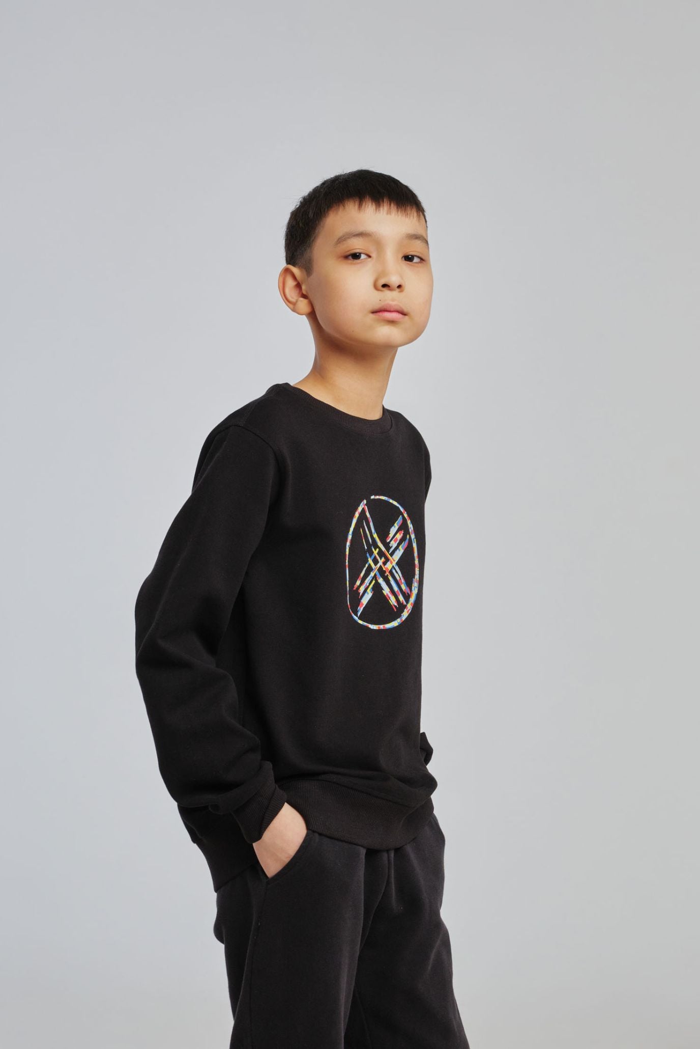 Детский черный свитшот 3