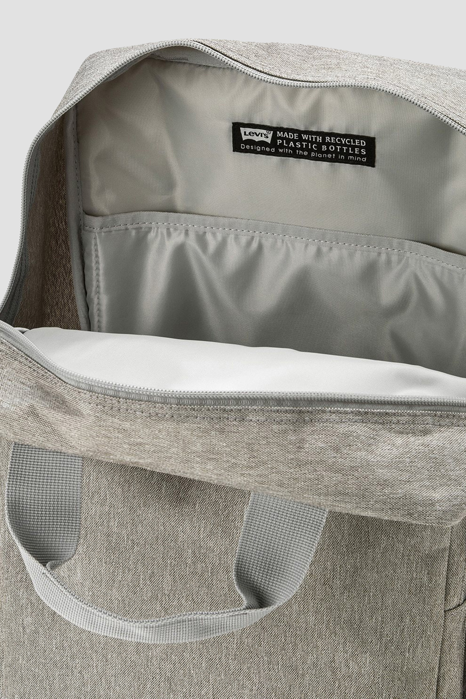 Серый рюкзак 3