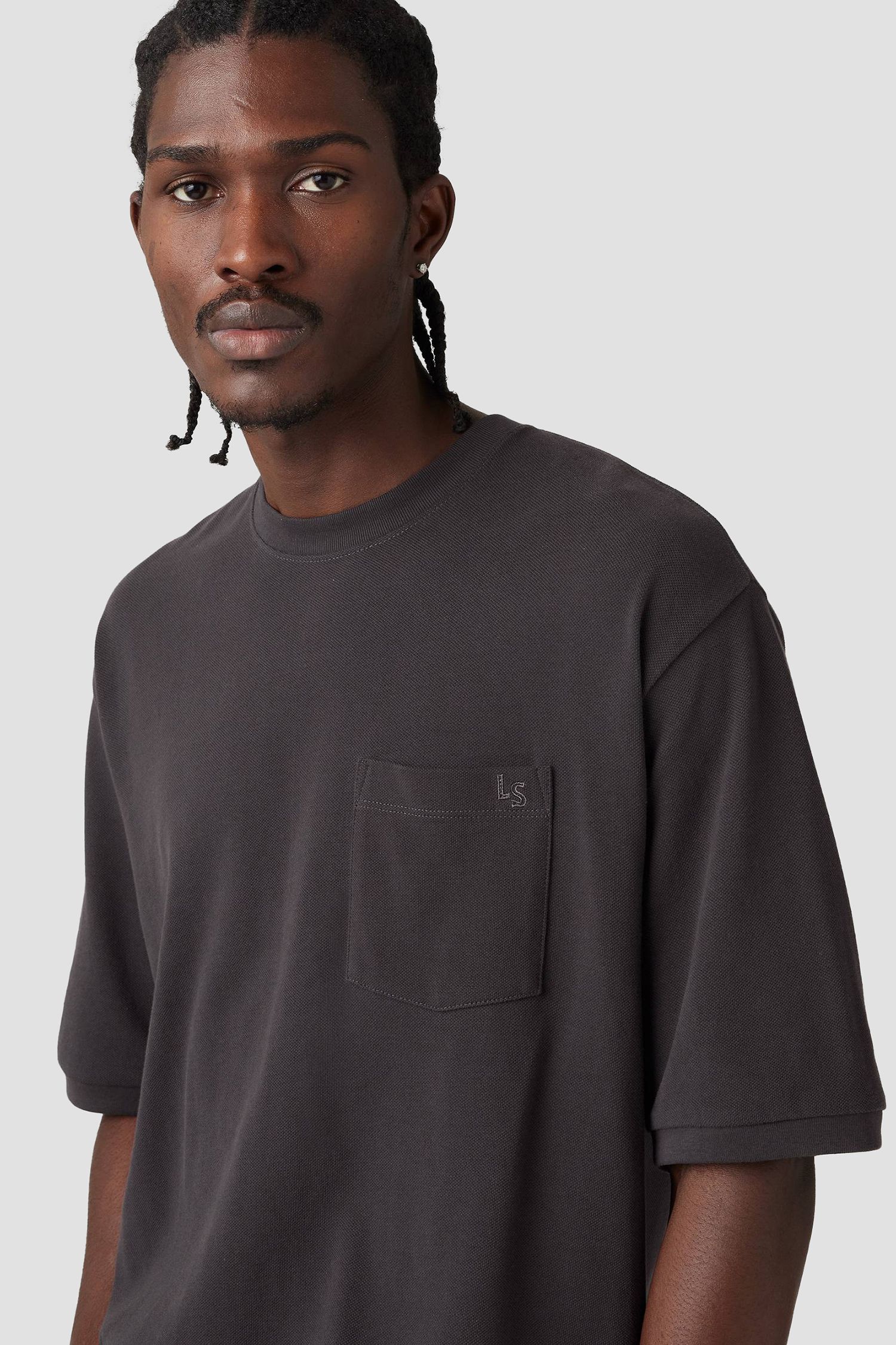 Мужская черная футболка 4