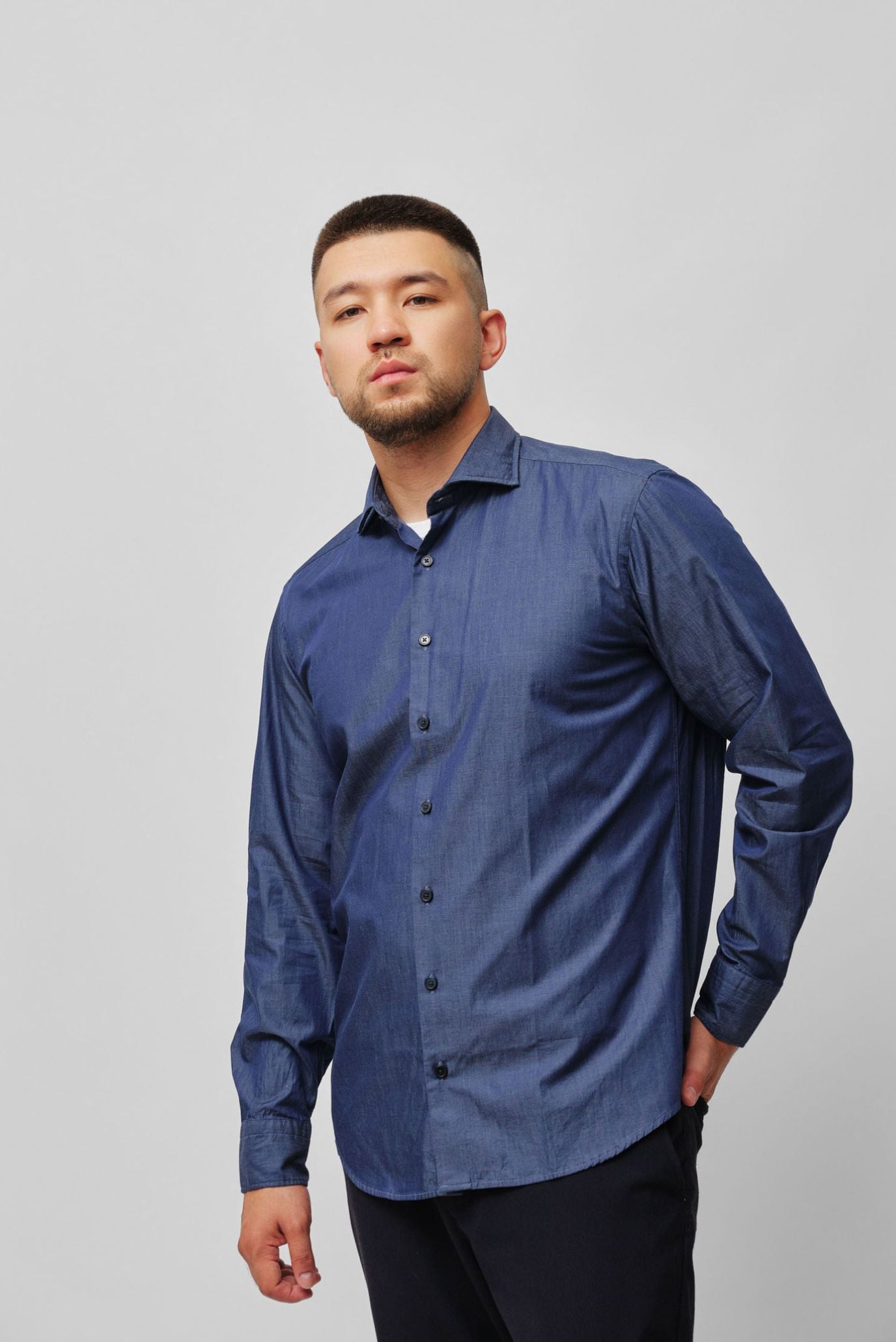 Мужская темно-синяя рубашка 1