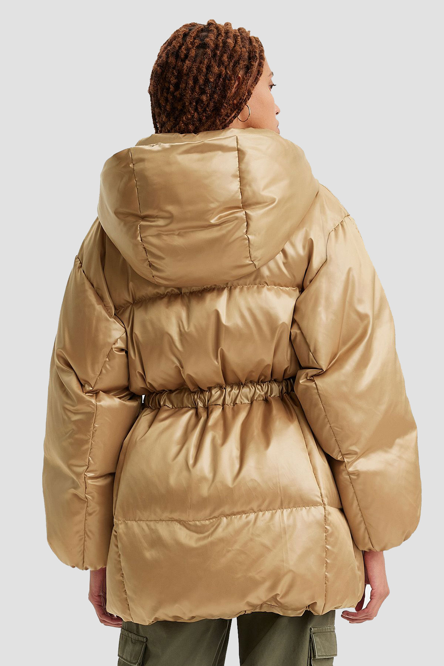 Женский бежевый пуховик 3
