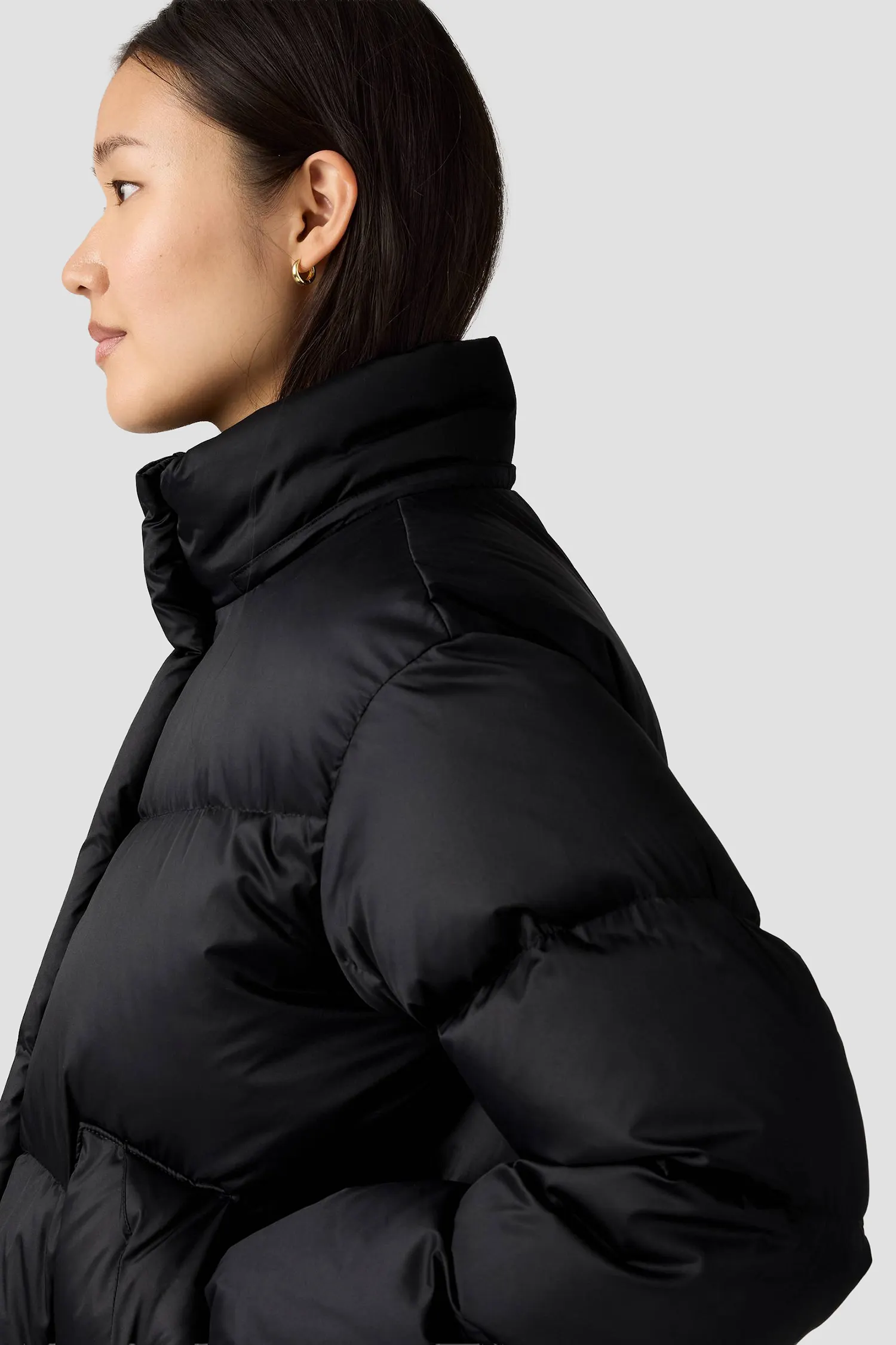Женский черный пуховик 5