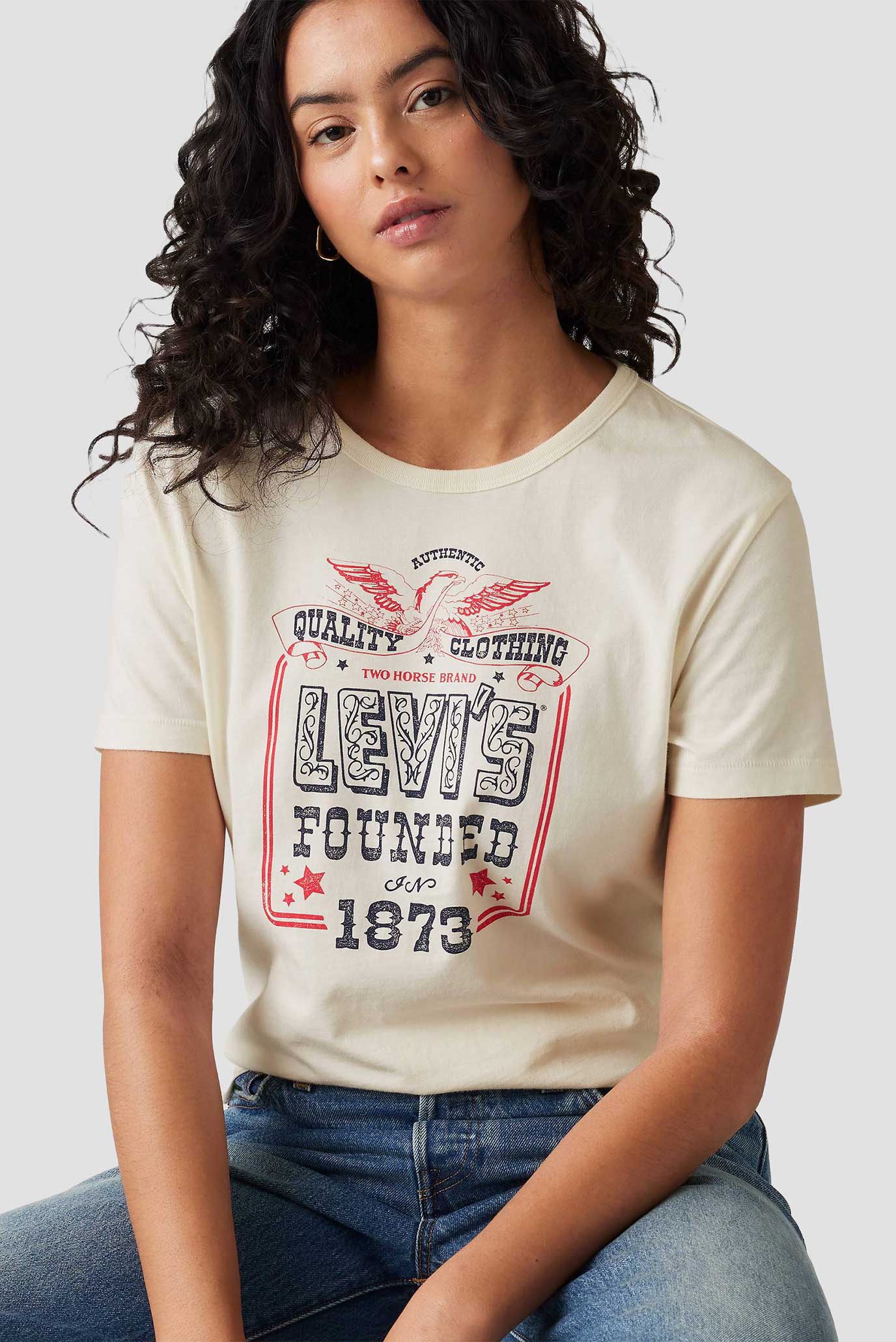 Женская белая футболка 4