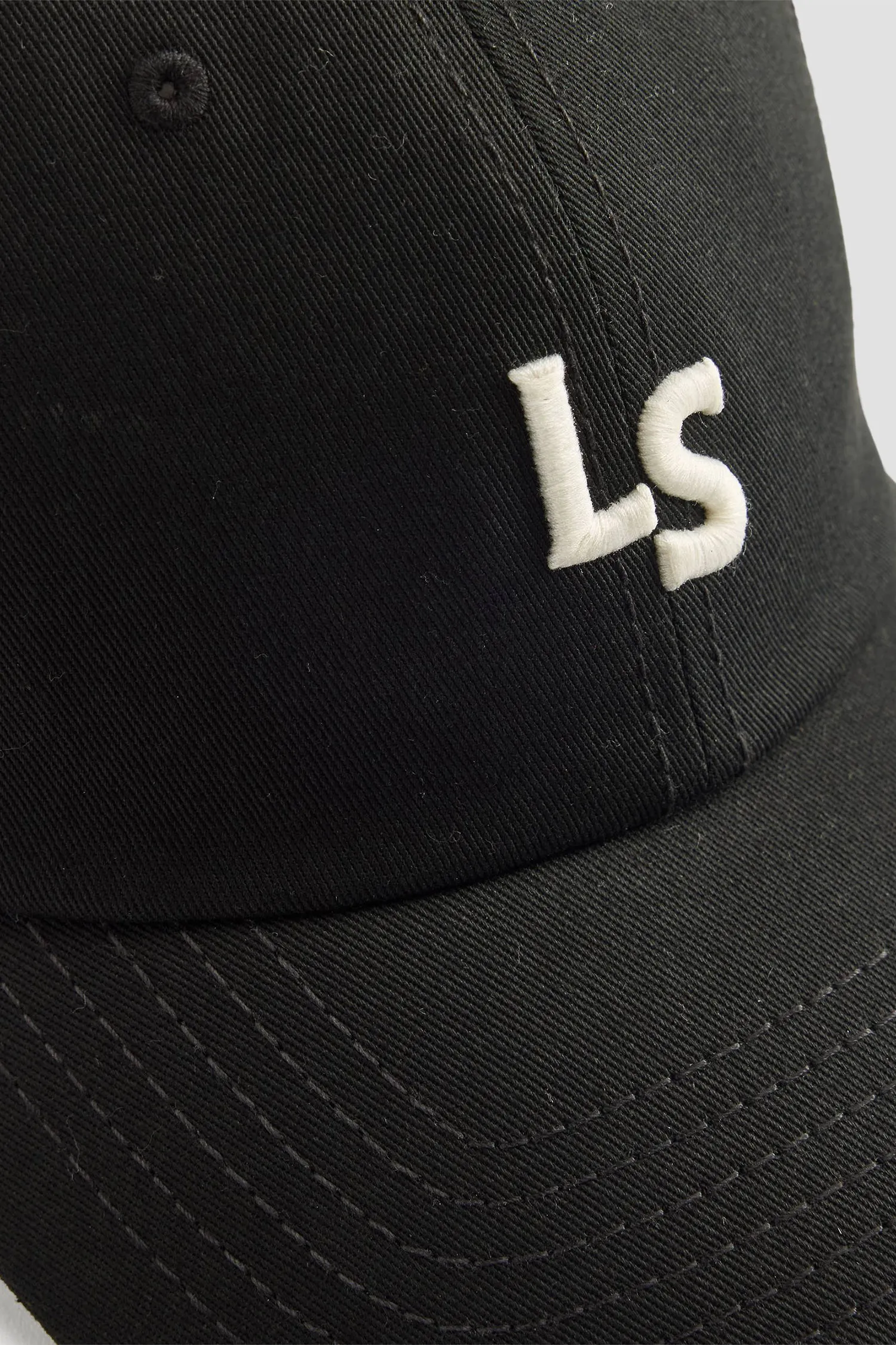 Мужская черная кепка 4