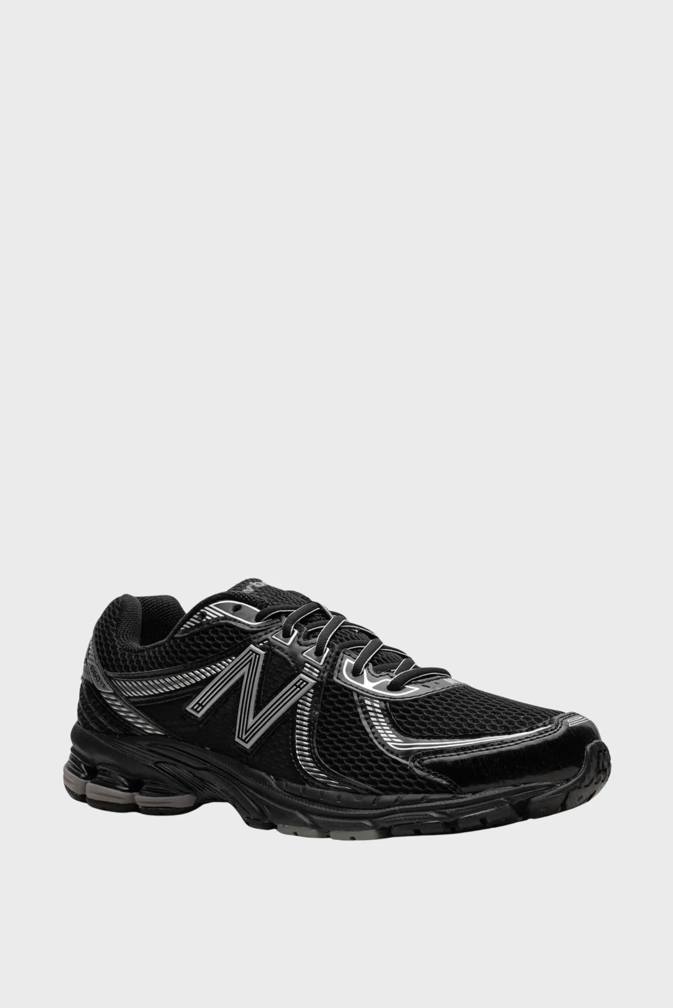 New Balance 860v2 Black Silver 2