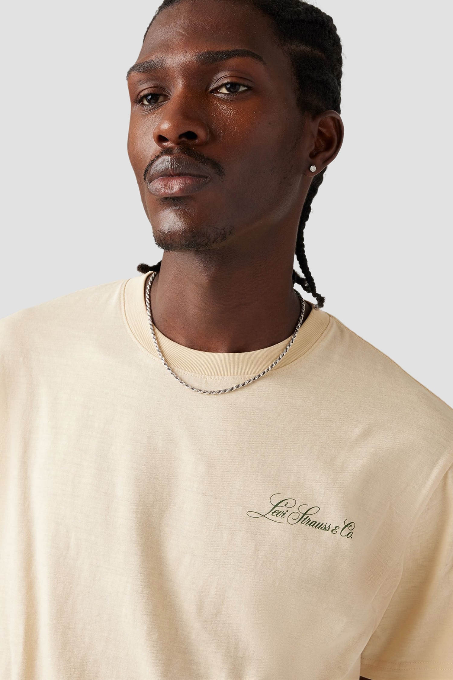 Мужская бежевая футболка 4