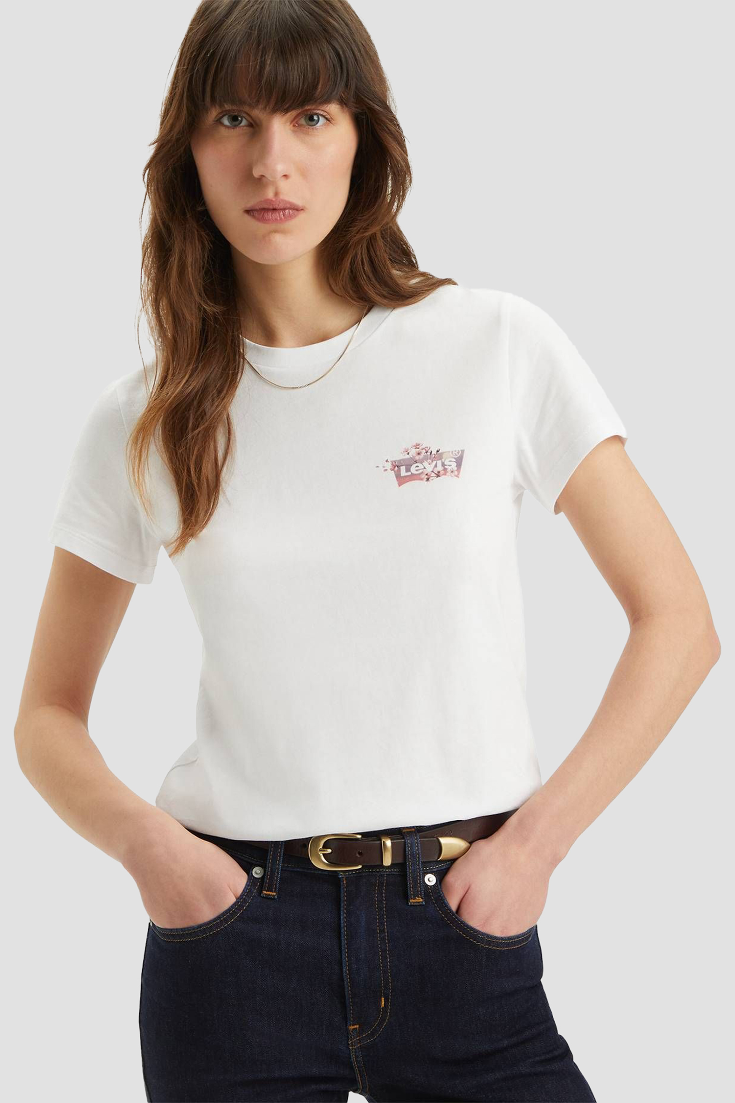 Женская белая футболка 4