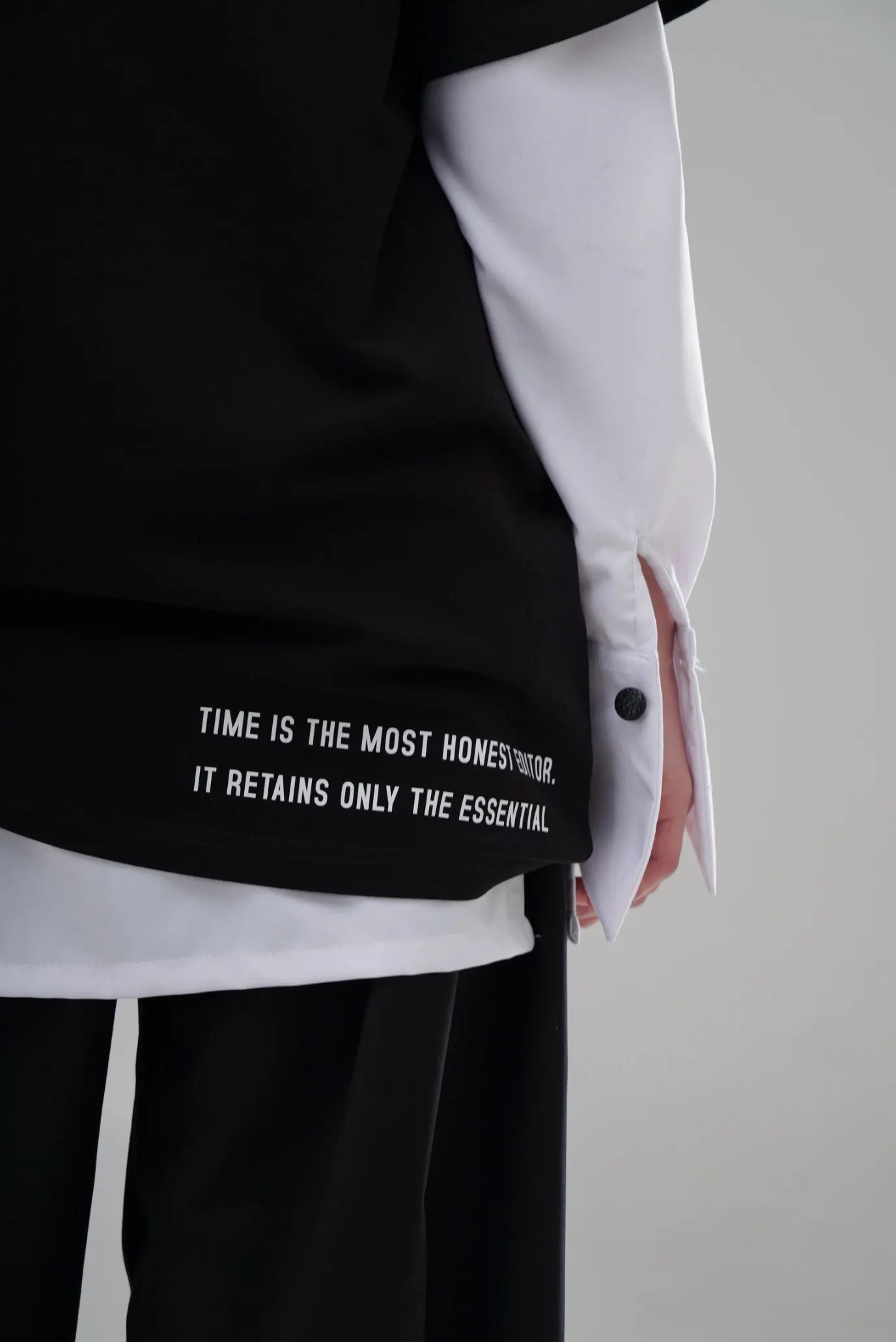 Футболка ANNIVERSARY 8 / TIME IS 4