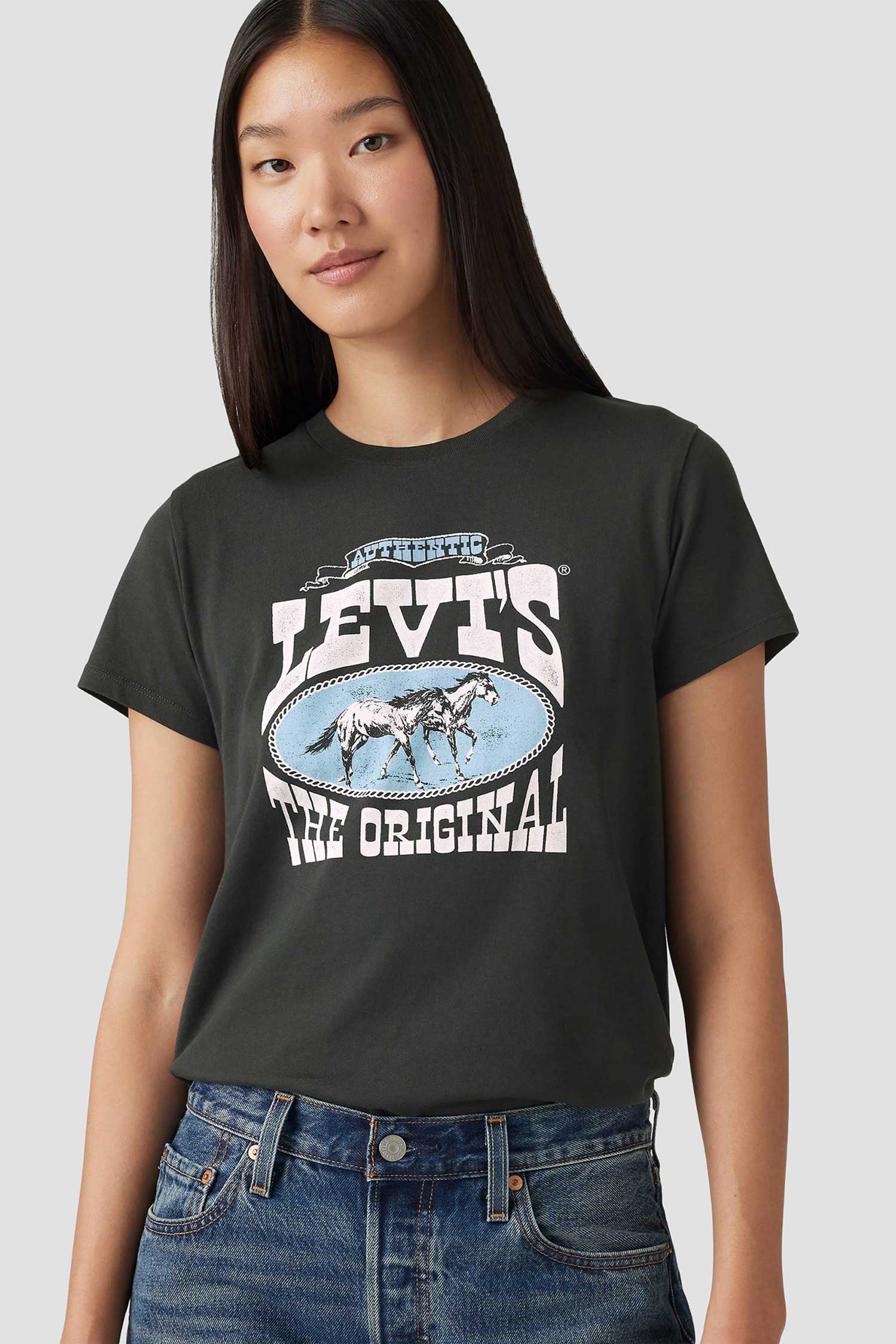 Женская черная футболка 4