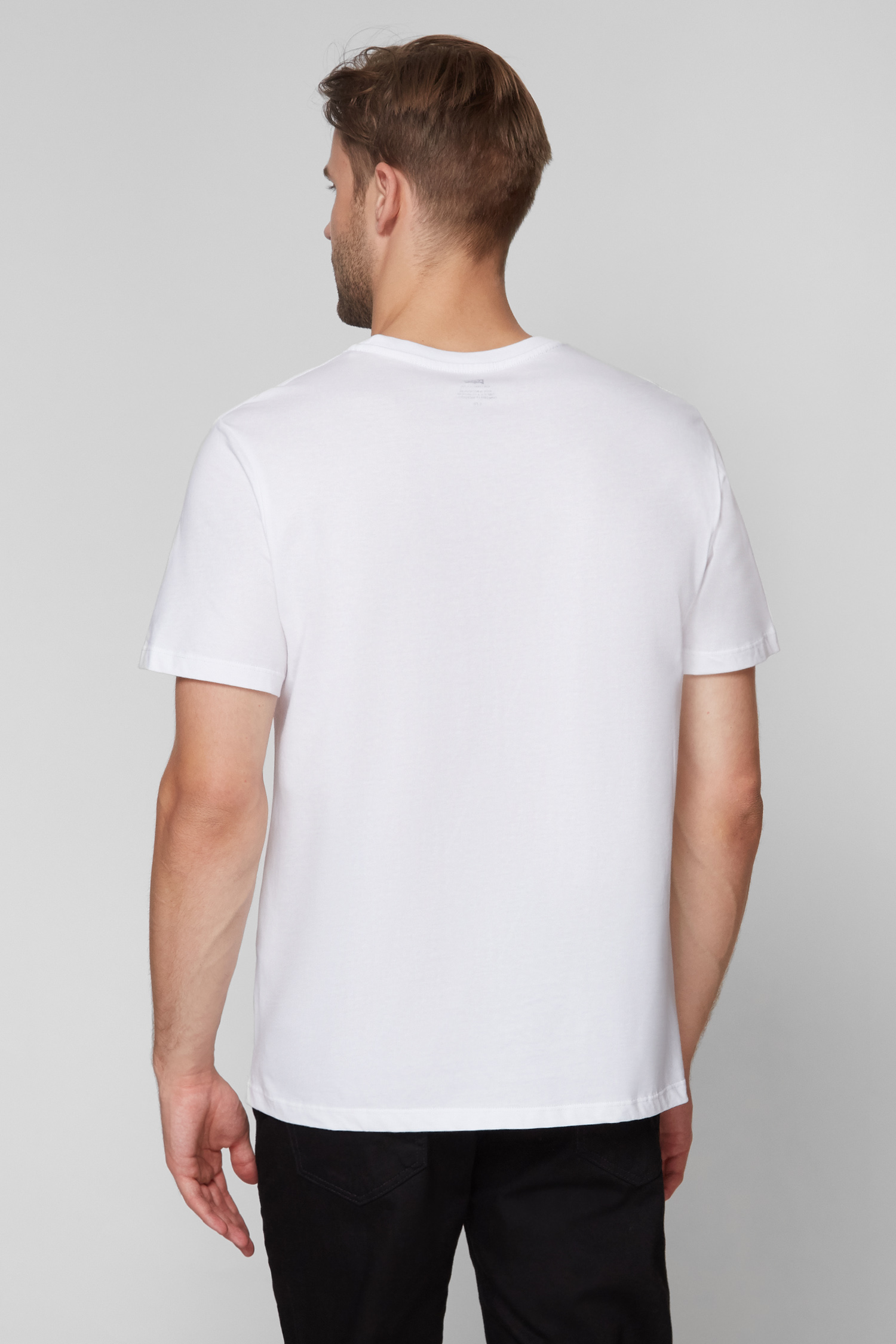 Мужская белая футболка 3