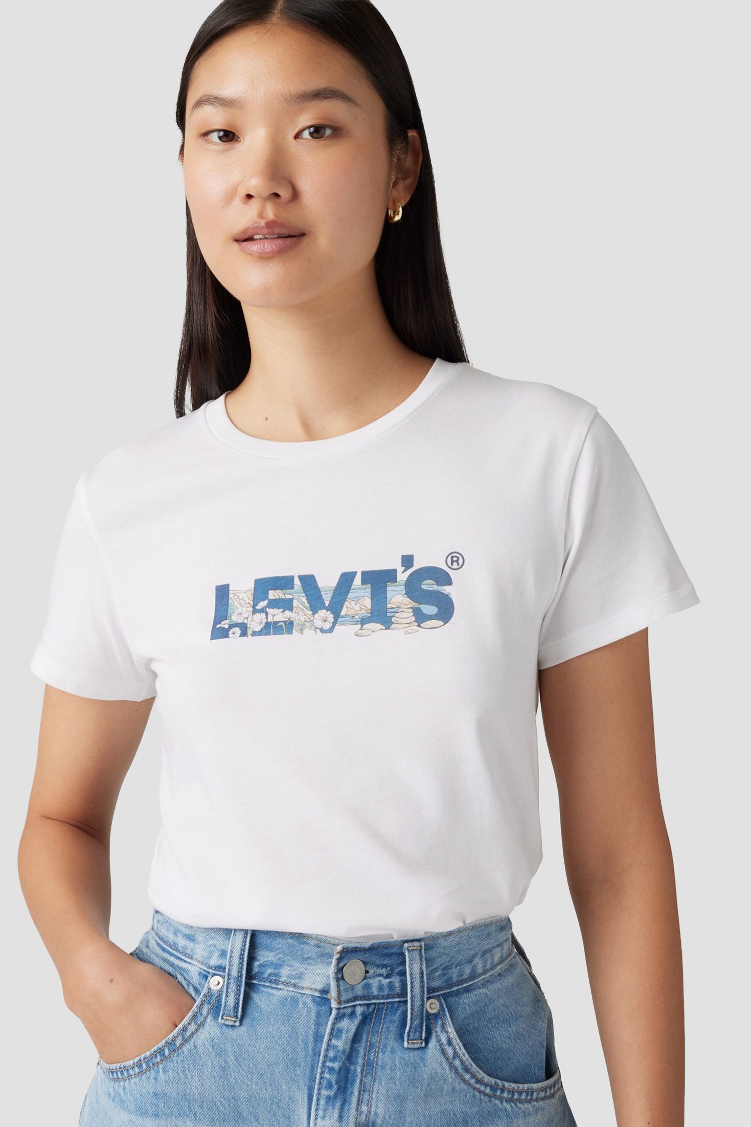 Женская белая футболка 5