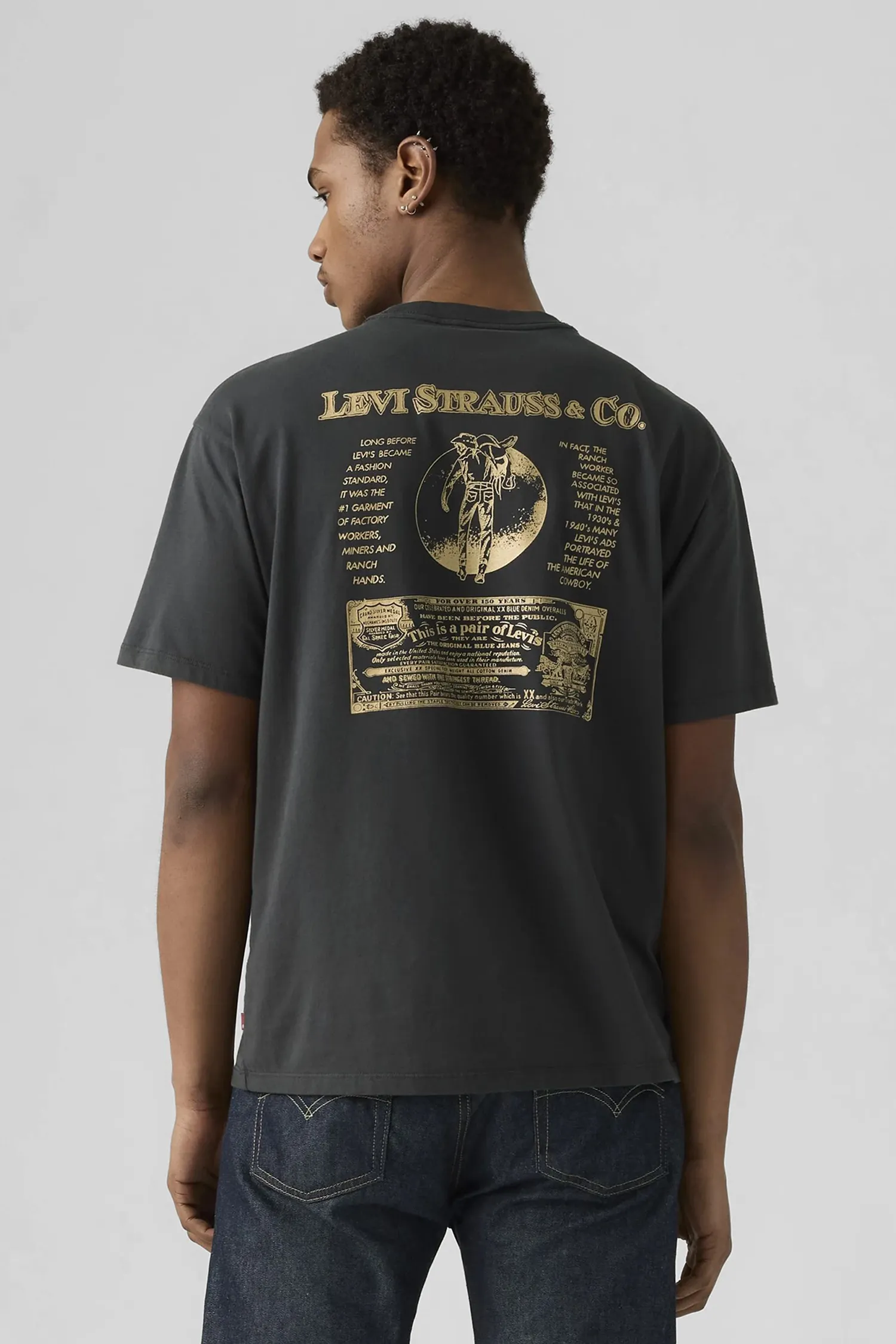 Мужская темно-серая футболка 3