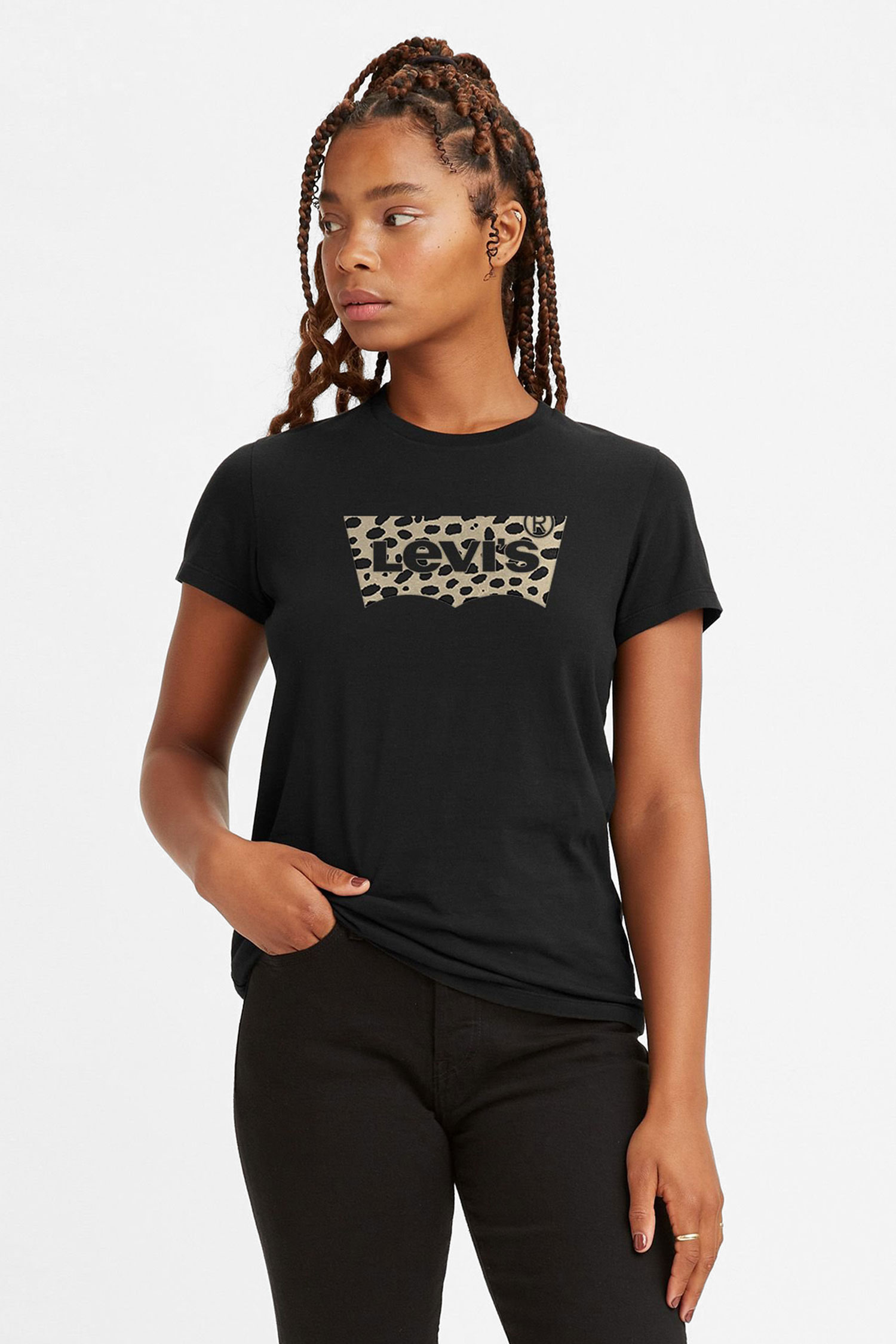 Женская черная футболка 1