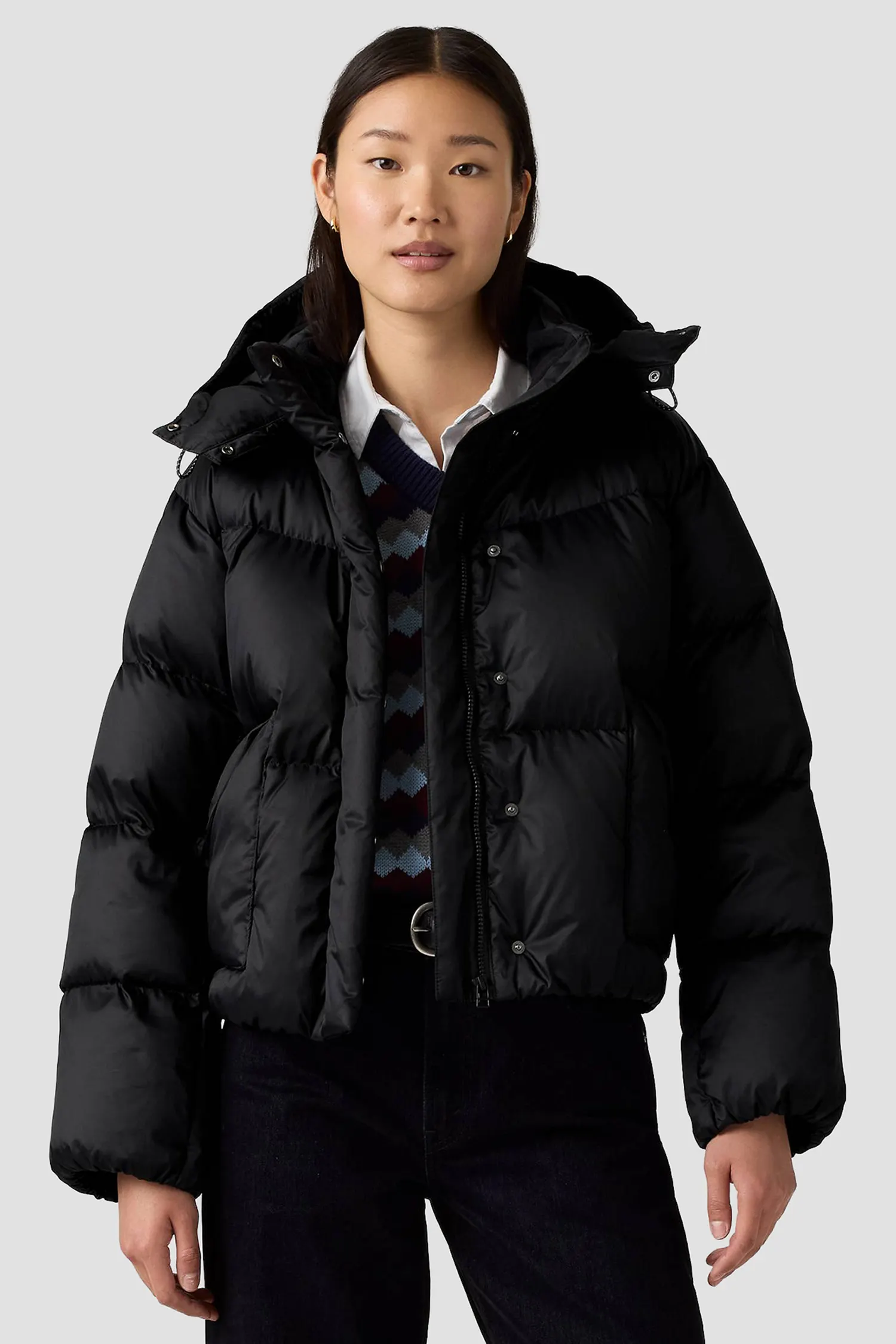 Женский черный пуховик 1