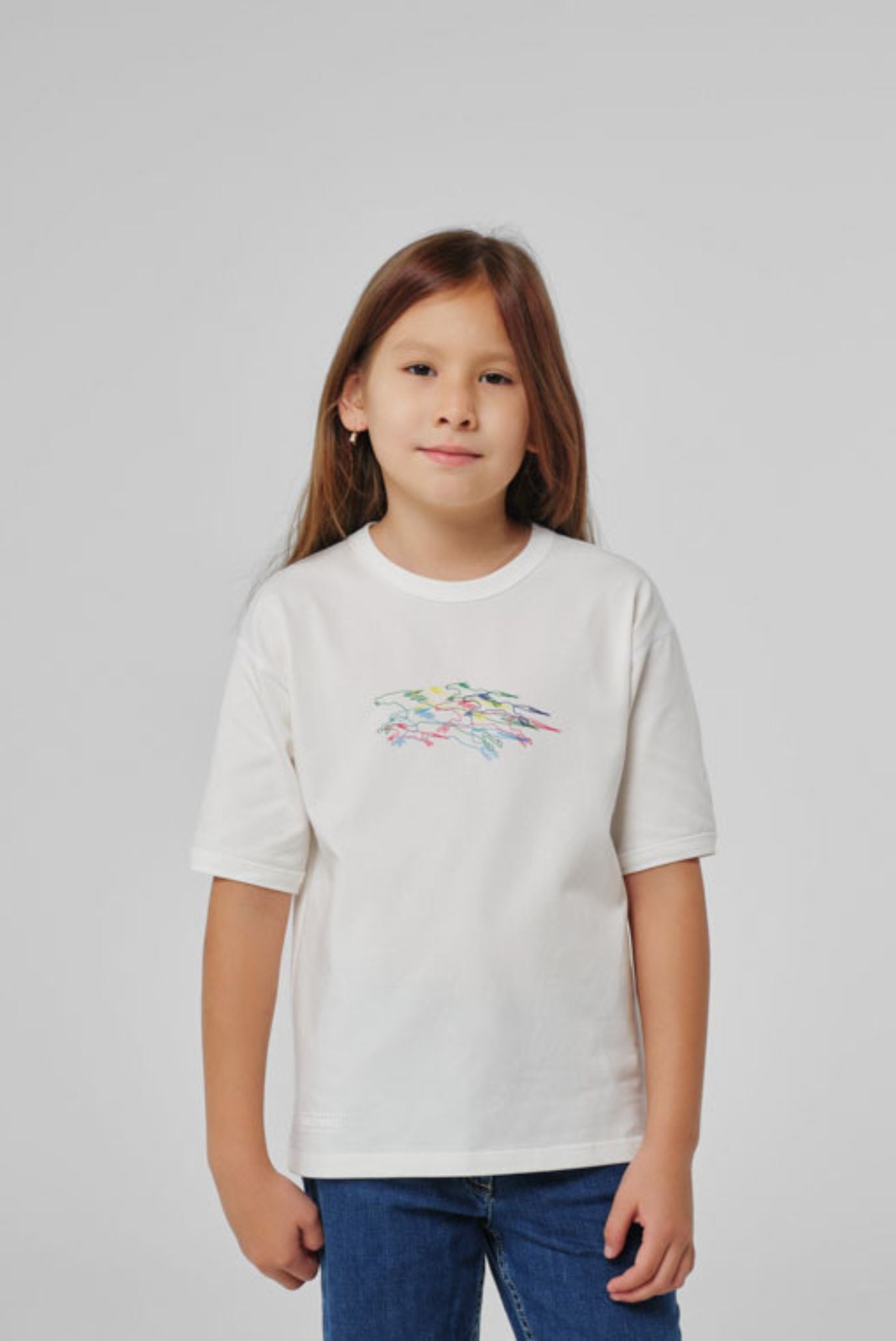 Детская белая футболка оверсайз 2