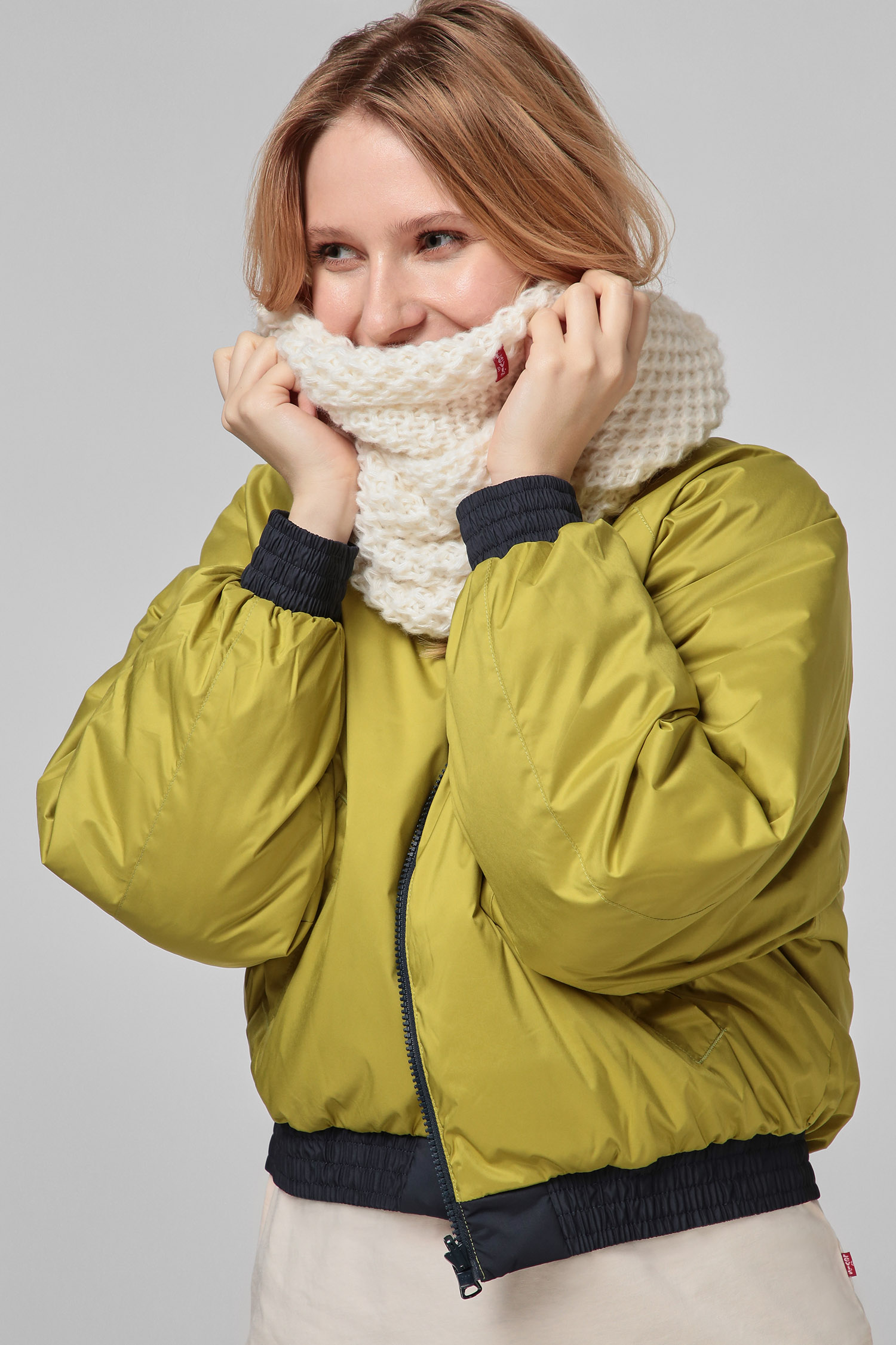 Женский белый снуд 4