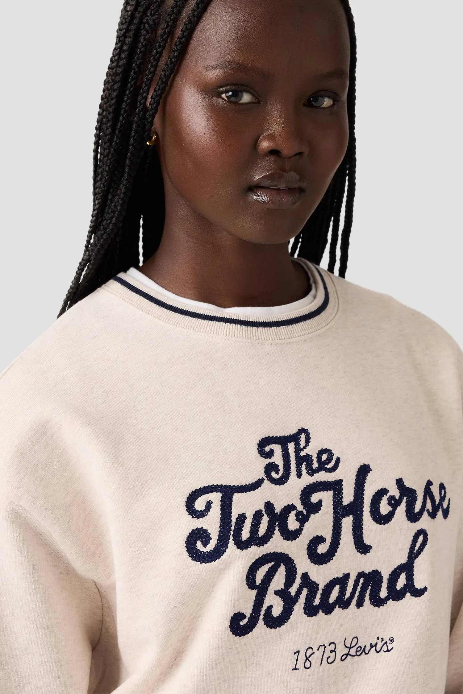 Женский бежевый свитшот 5