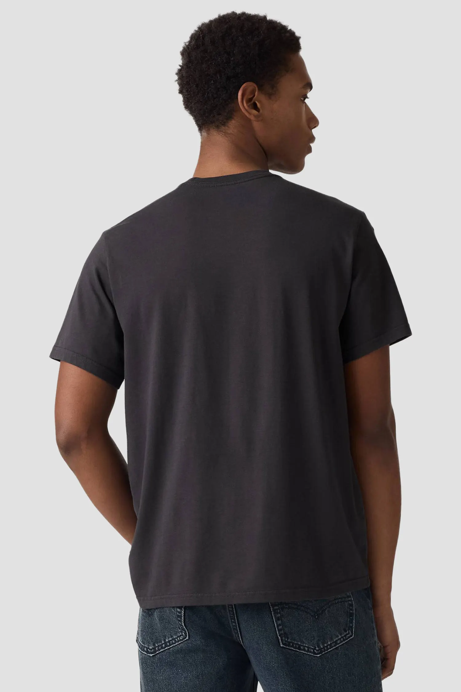 Мужская черная футболка 3