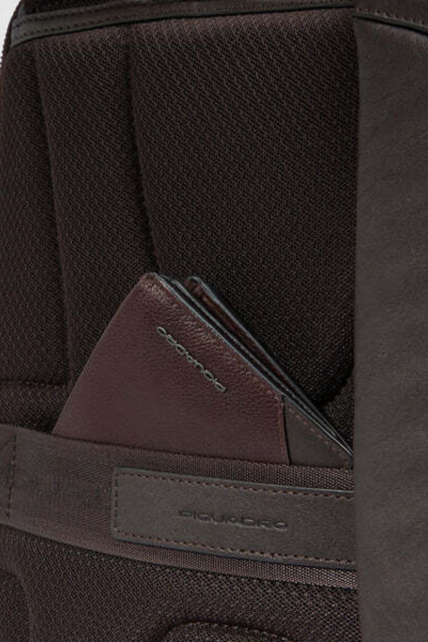 Рюкзак для ноутбука Piquadro Black Square/Tobacco 8