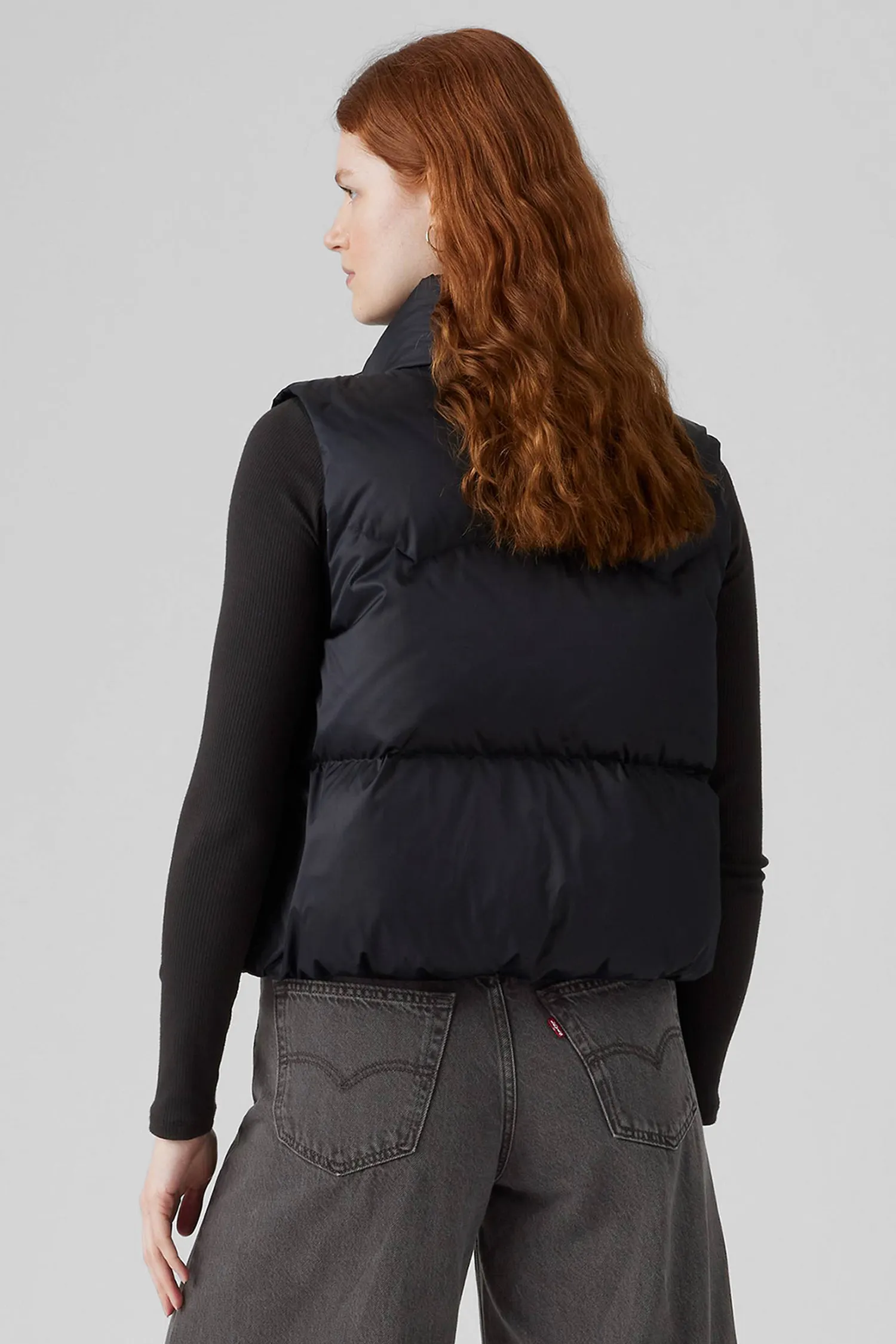 Женский черный пуховой жилет 3