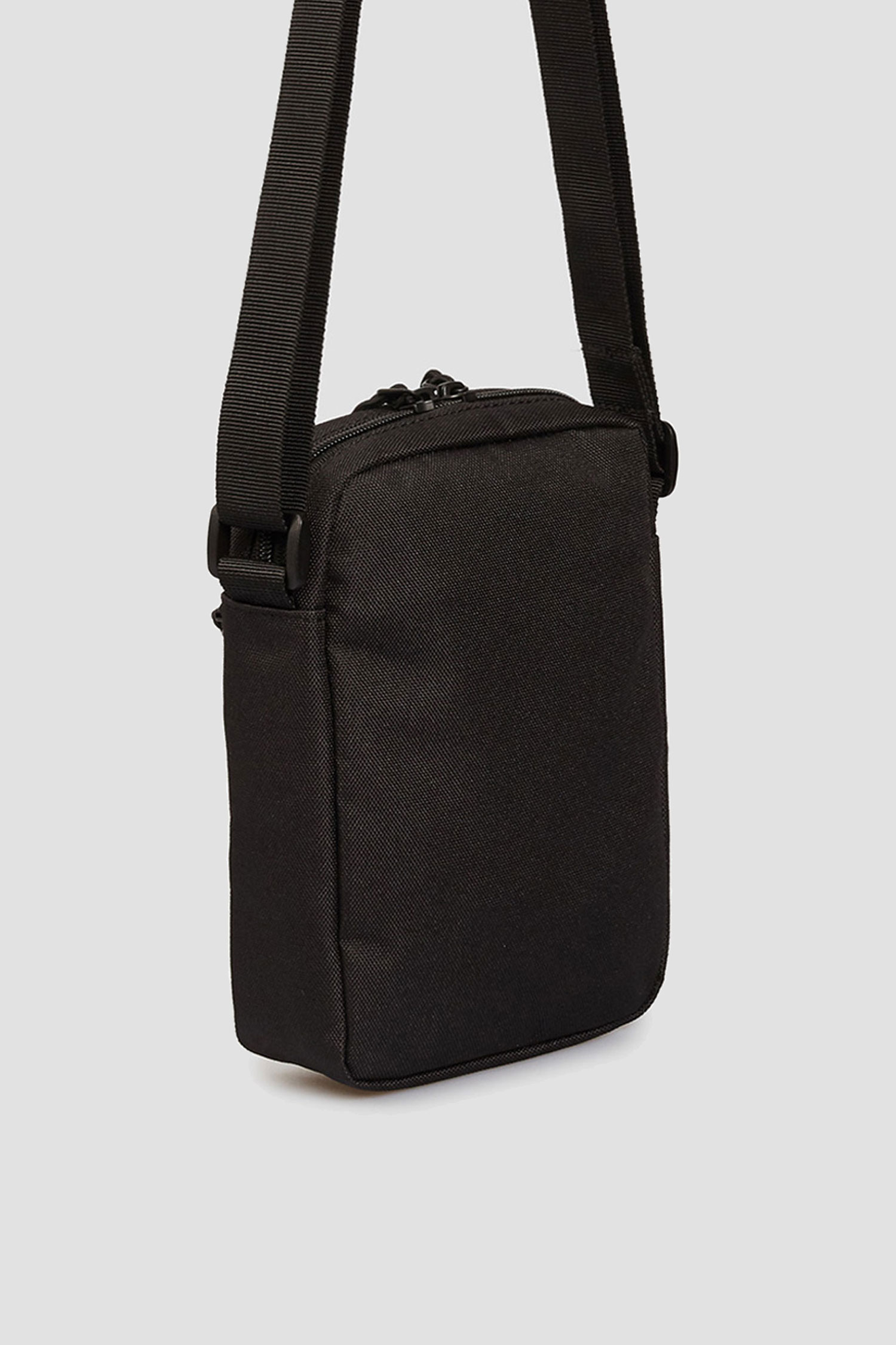 Черная сумка через плечо 2