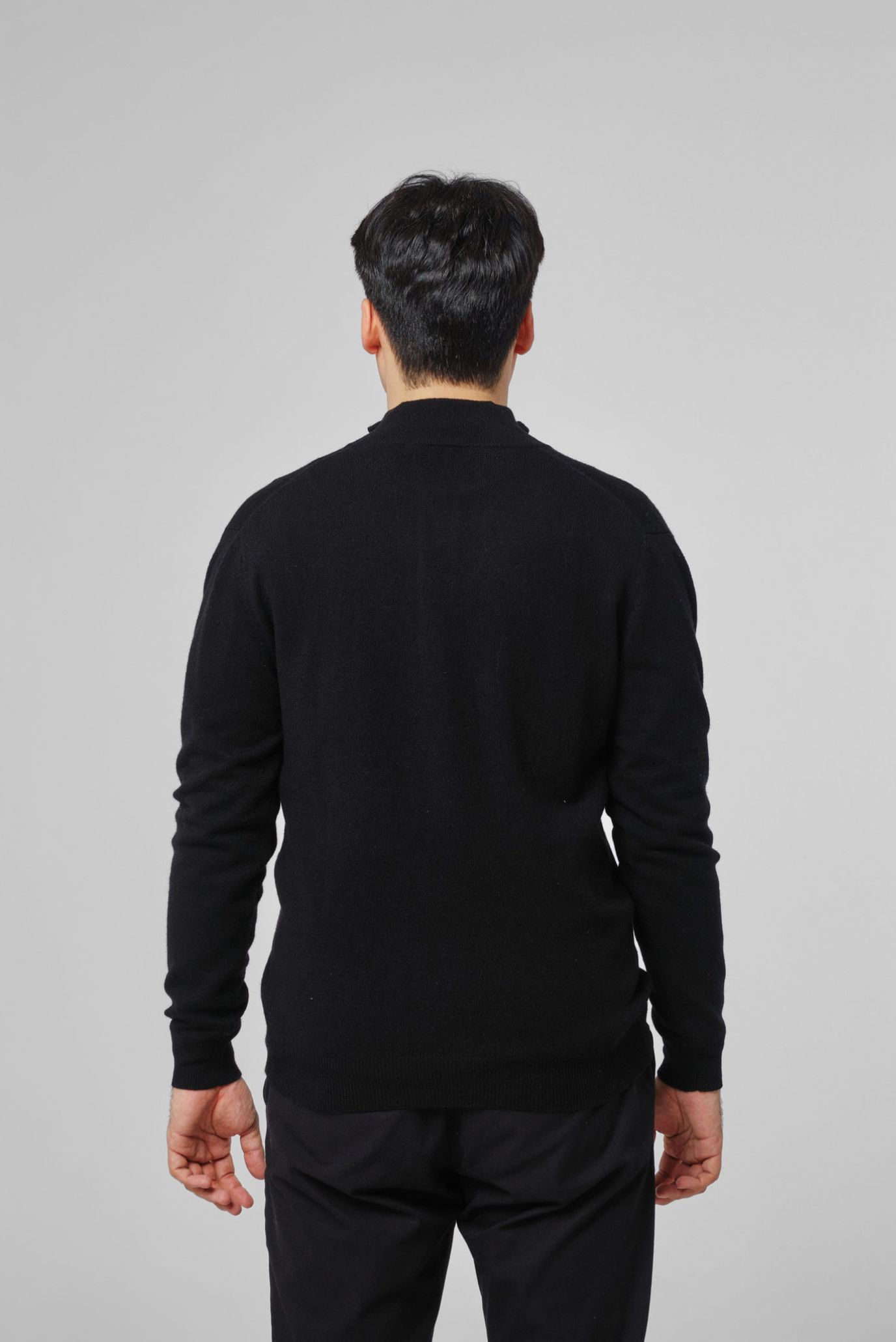 Мужская черная кофта на замке 4
