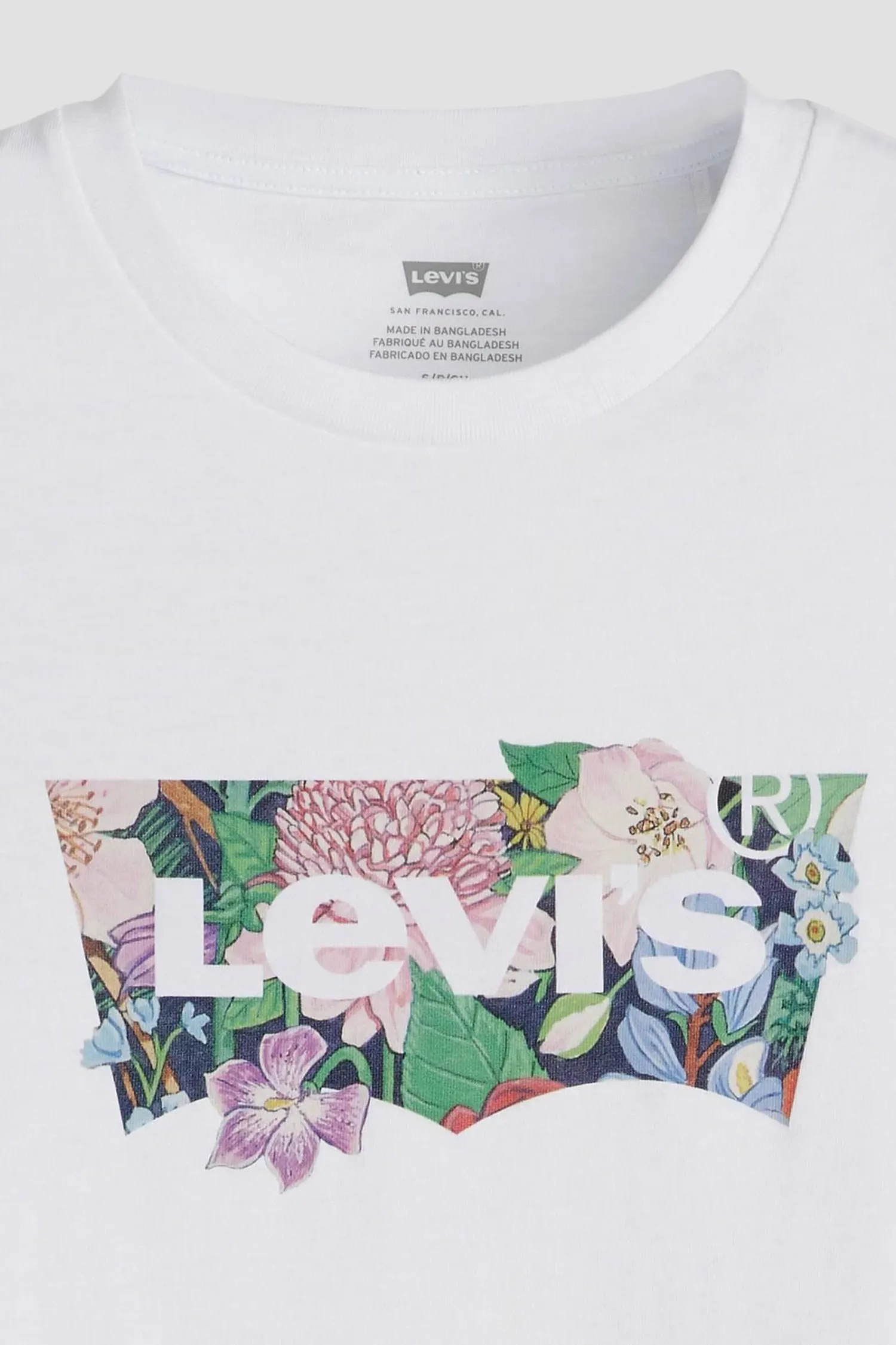 Женская белая футболка 6