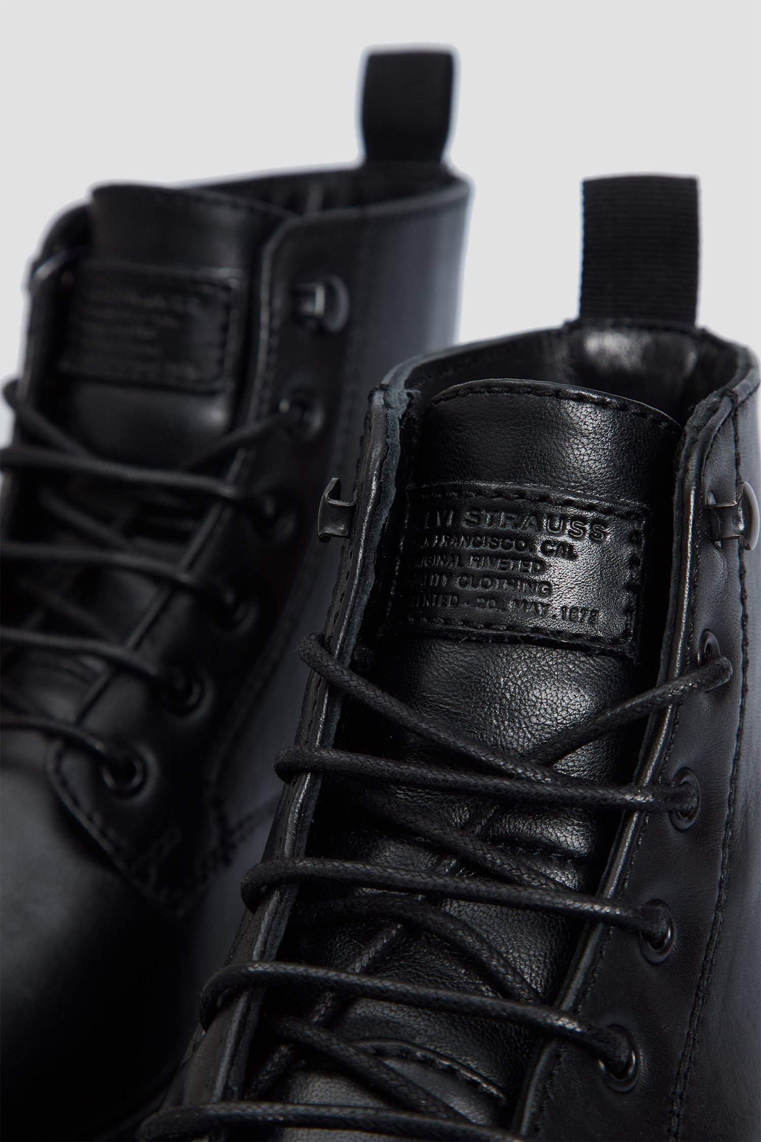 Женские черные кожаные ботинки 4