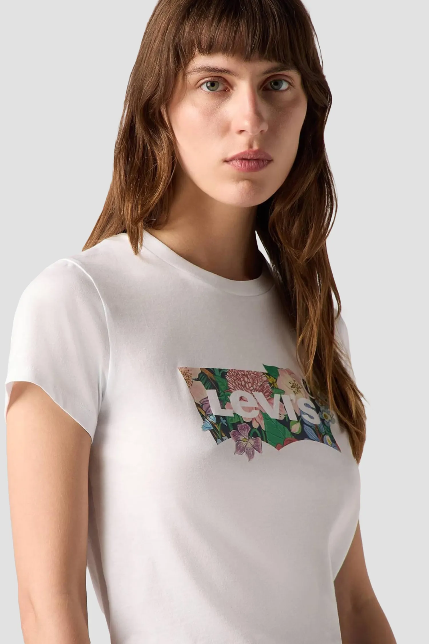 Женская белая футболка 5