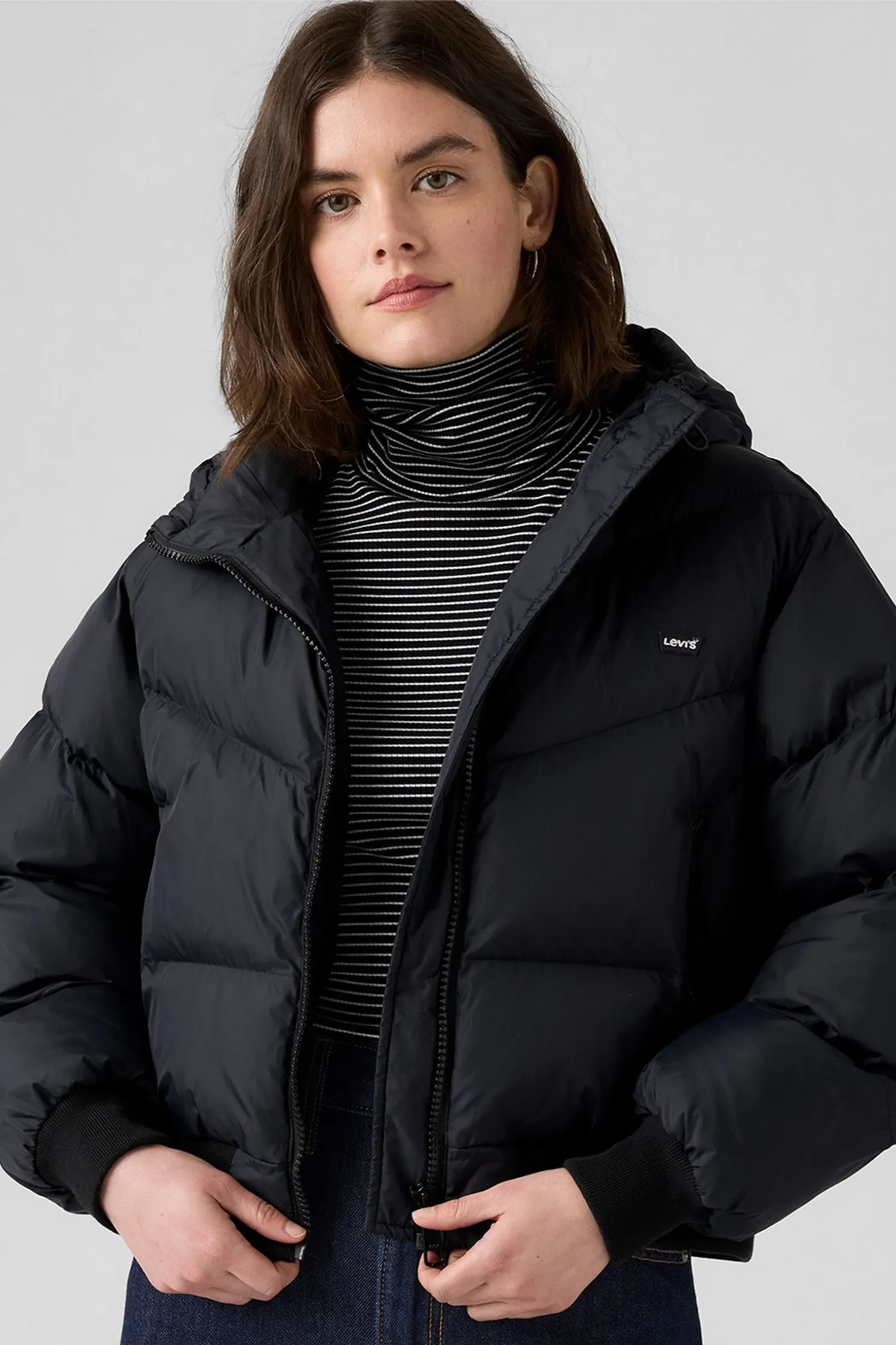 Женская черная куртка 4