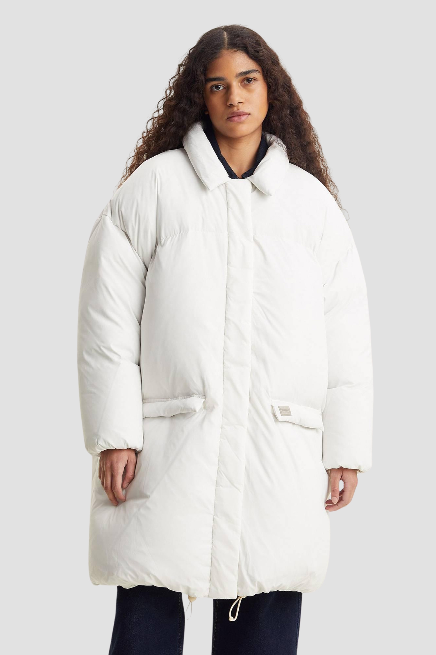 Женский белый пуховик 1